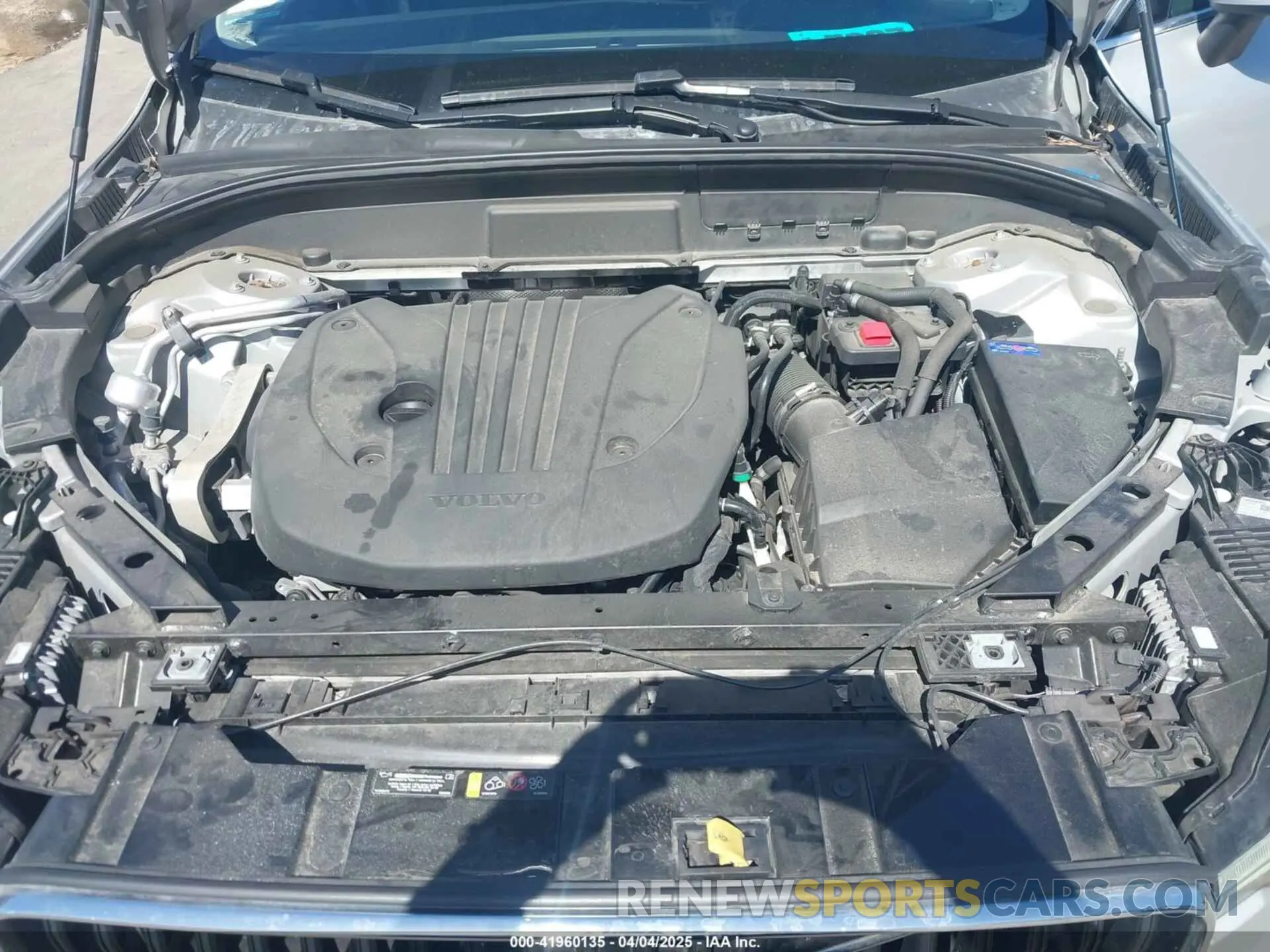 10 fotografías del automóvil dañado YV4L12RK2N1052643 VOLVO XC60 2022