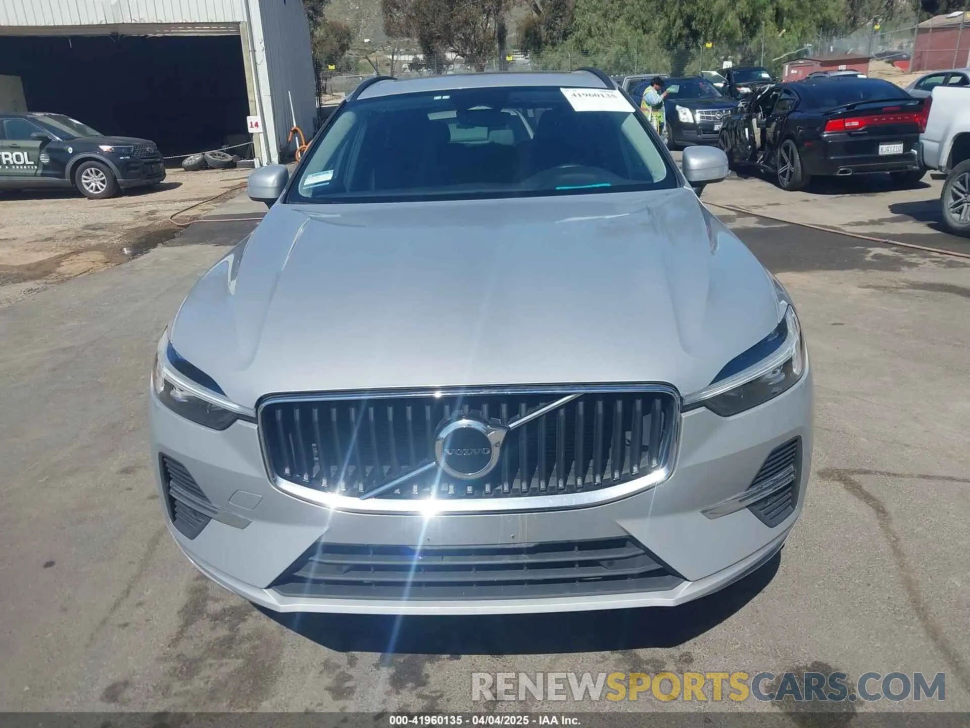 12 fotografías del automóvil dañado YV4L12RK2N1052643 VOLVO XC60 2022