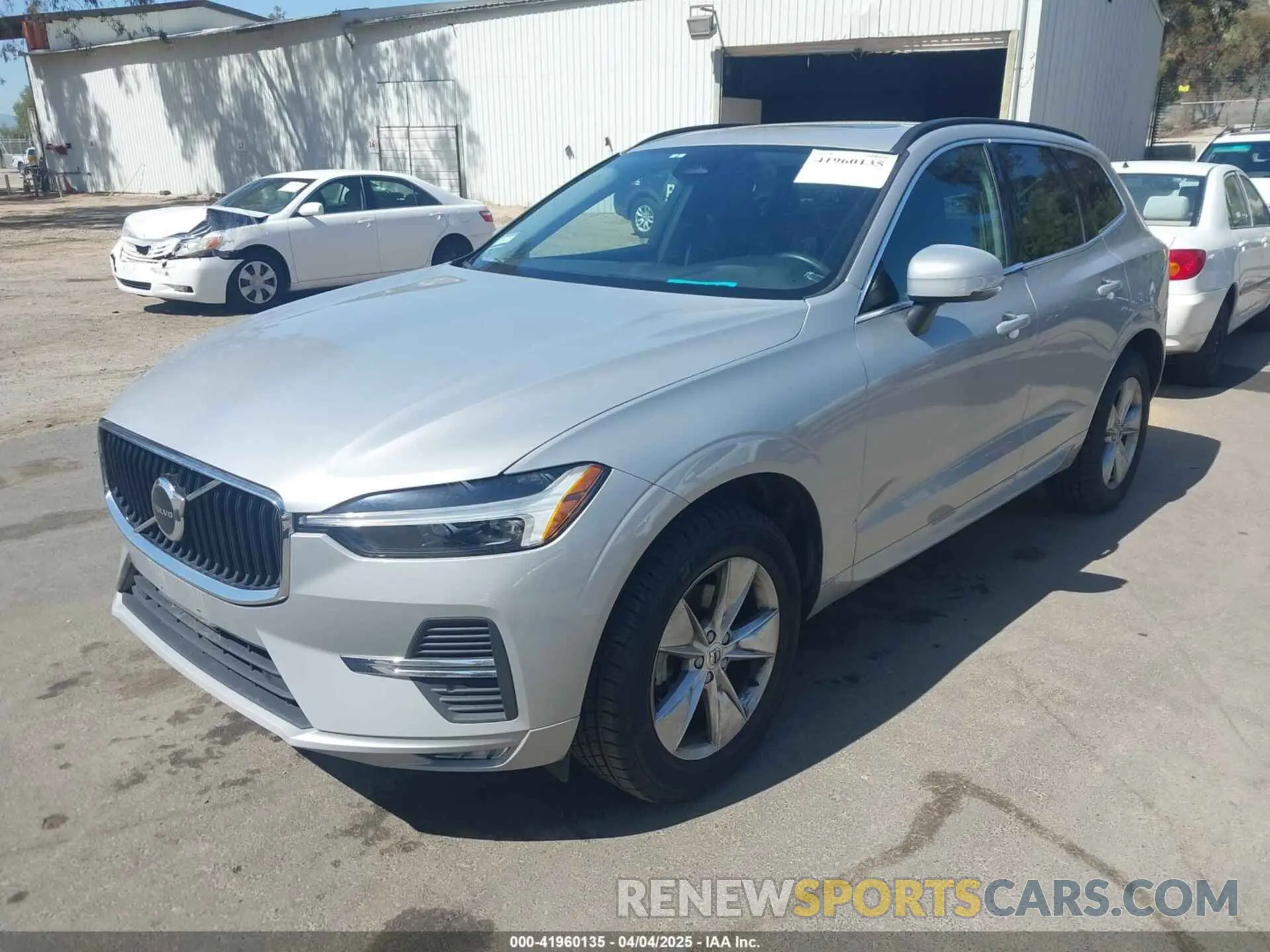 2 fotografías del automóvil dañado YV4L12RK2N1052643 VOLVO XC60 2022