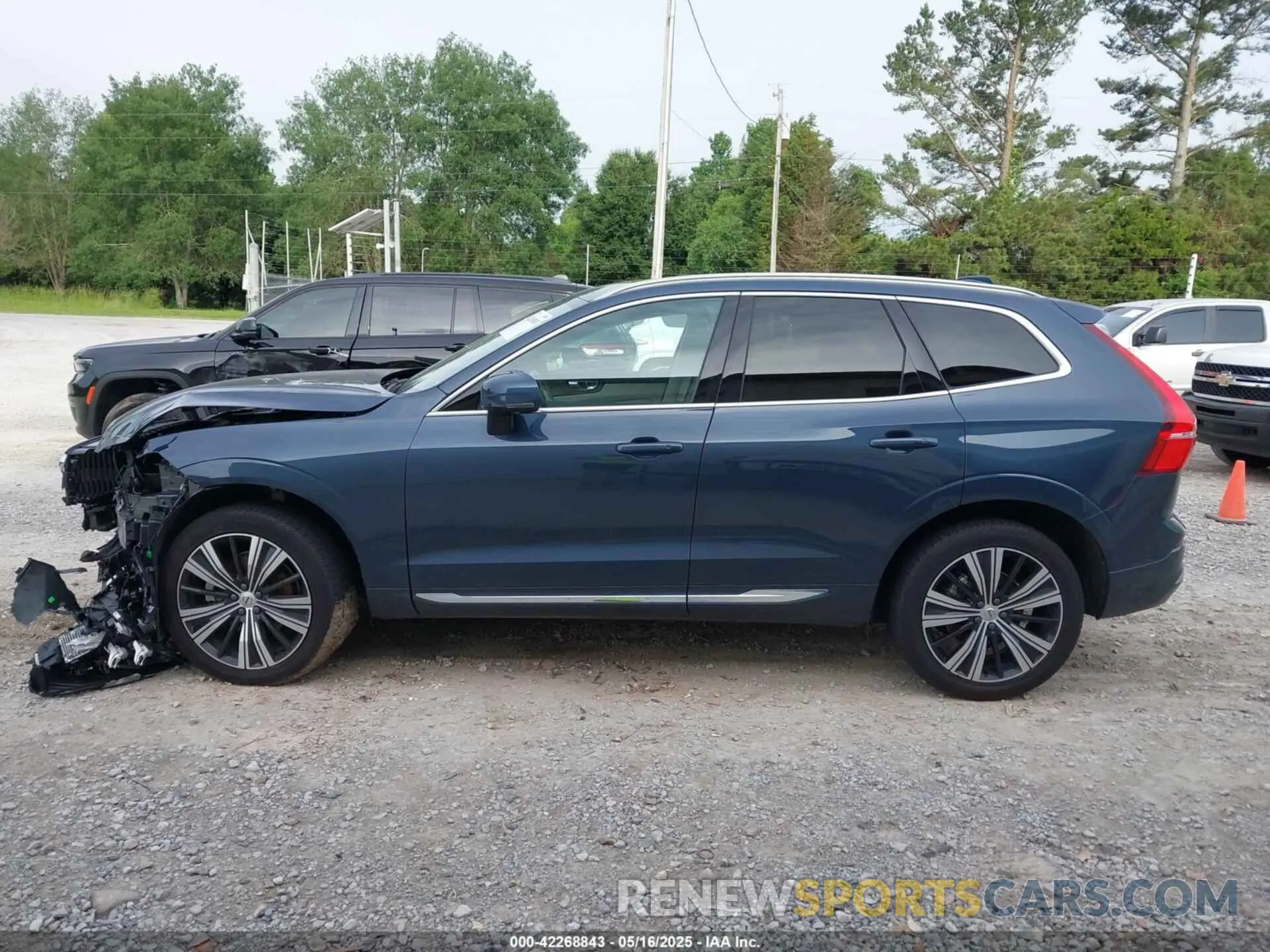 14 fotografías del automóvil dañado YV4L12RL0N1087044 VOLVO XC60 2022