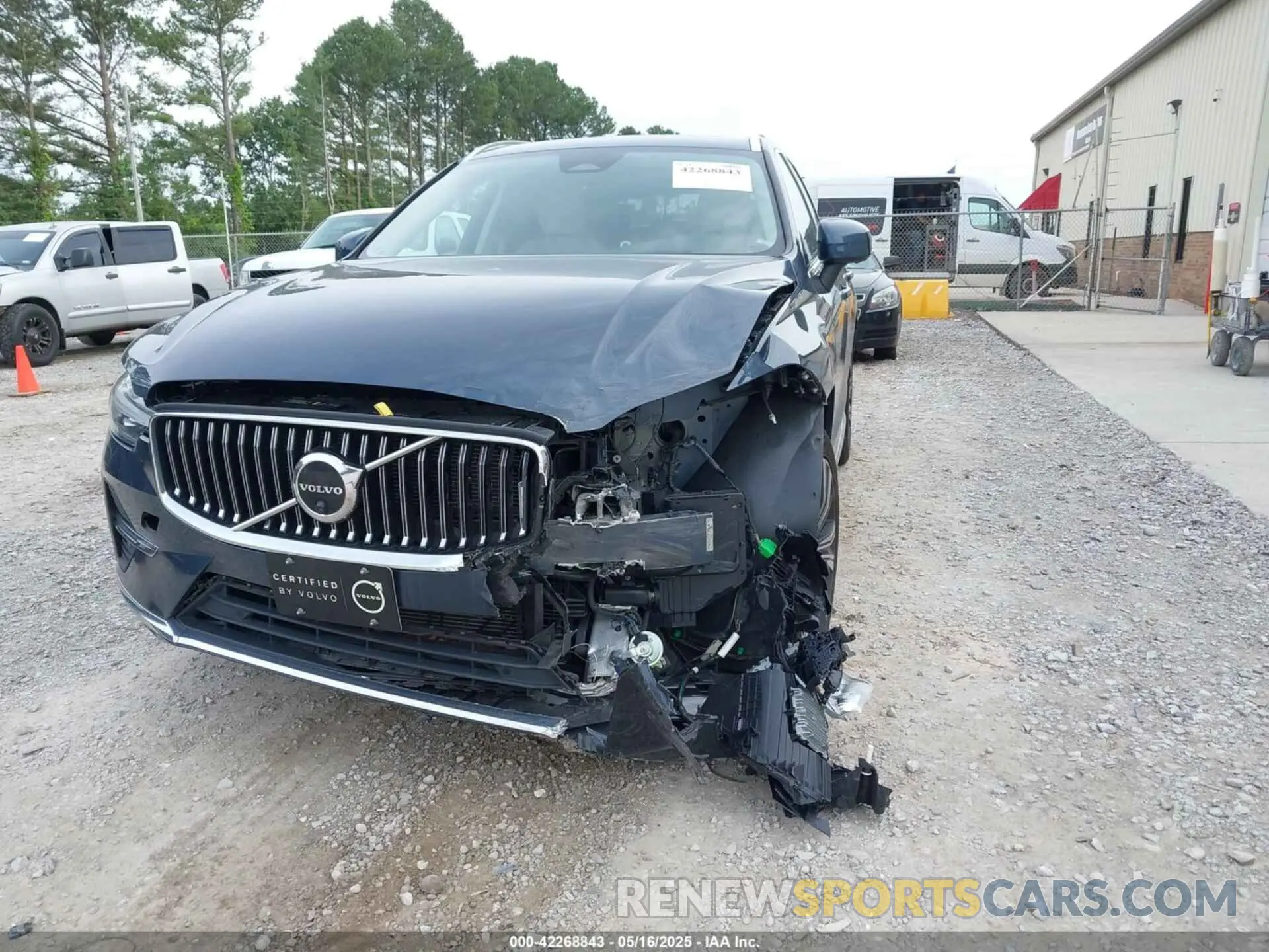 6 fotografías del automóvil dañado YV4L12RL0N1087044 VOLVO XC60 2022