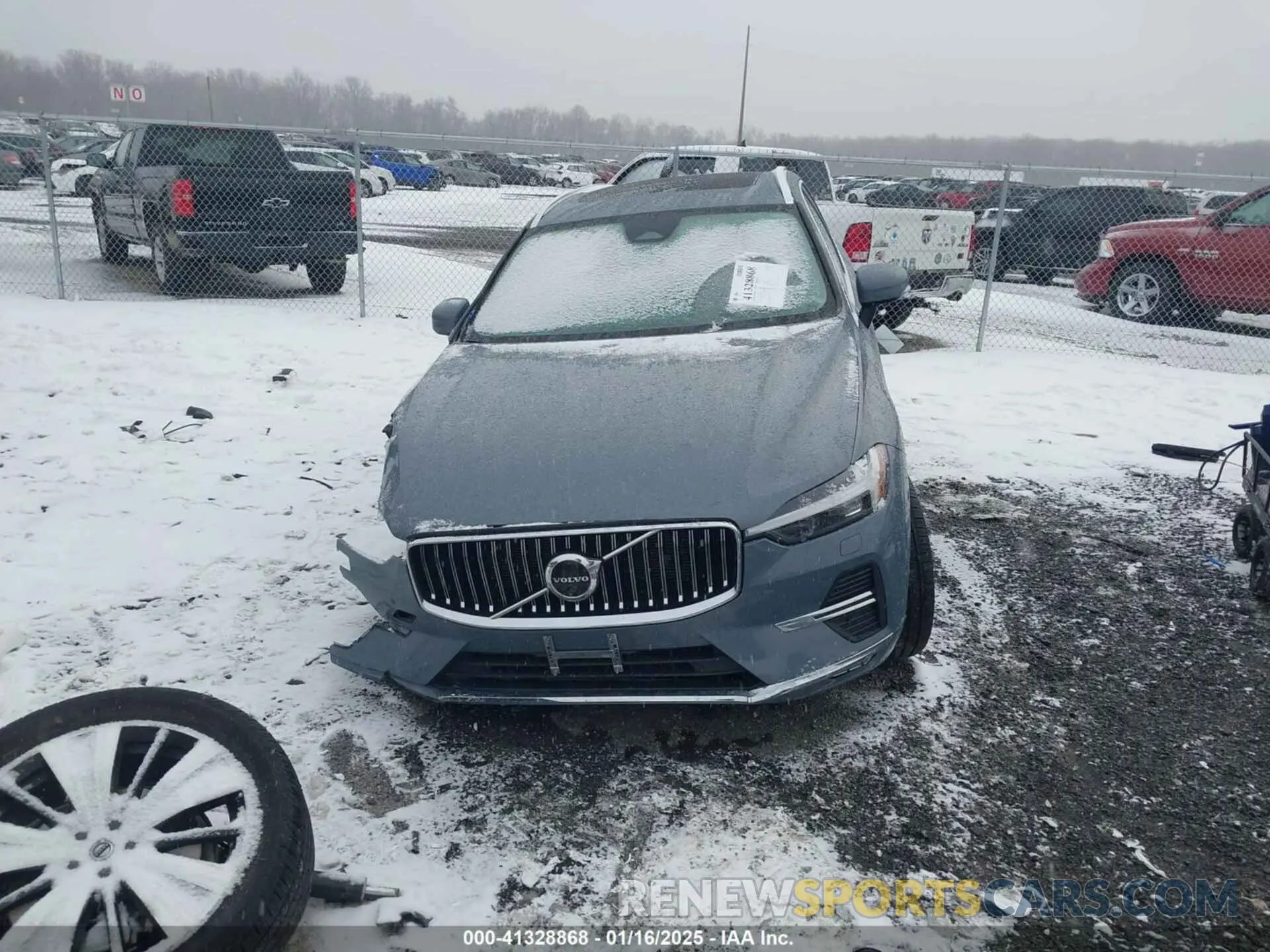 13 fotografías del automóvil dañado YV4L12RL4N1914561 VOLVO XC60 2022