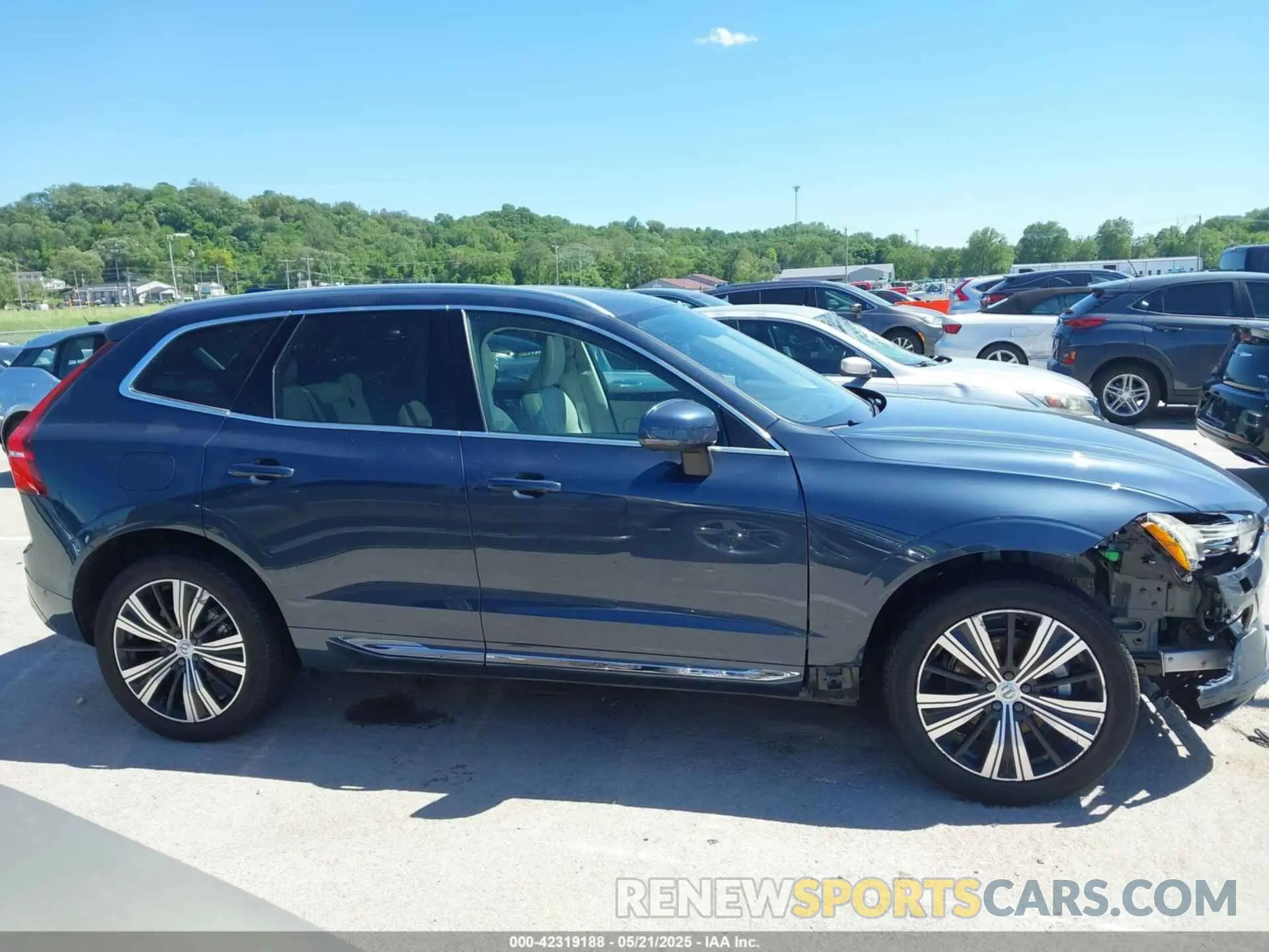 13 fotografías del automóvil dañado YV4L12RL9N1002850 VOLVO XC60 2022