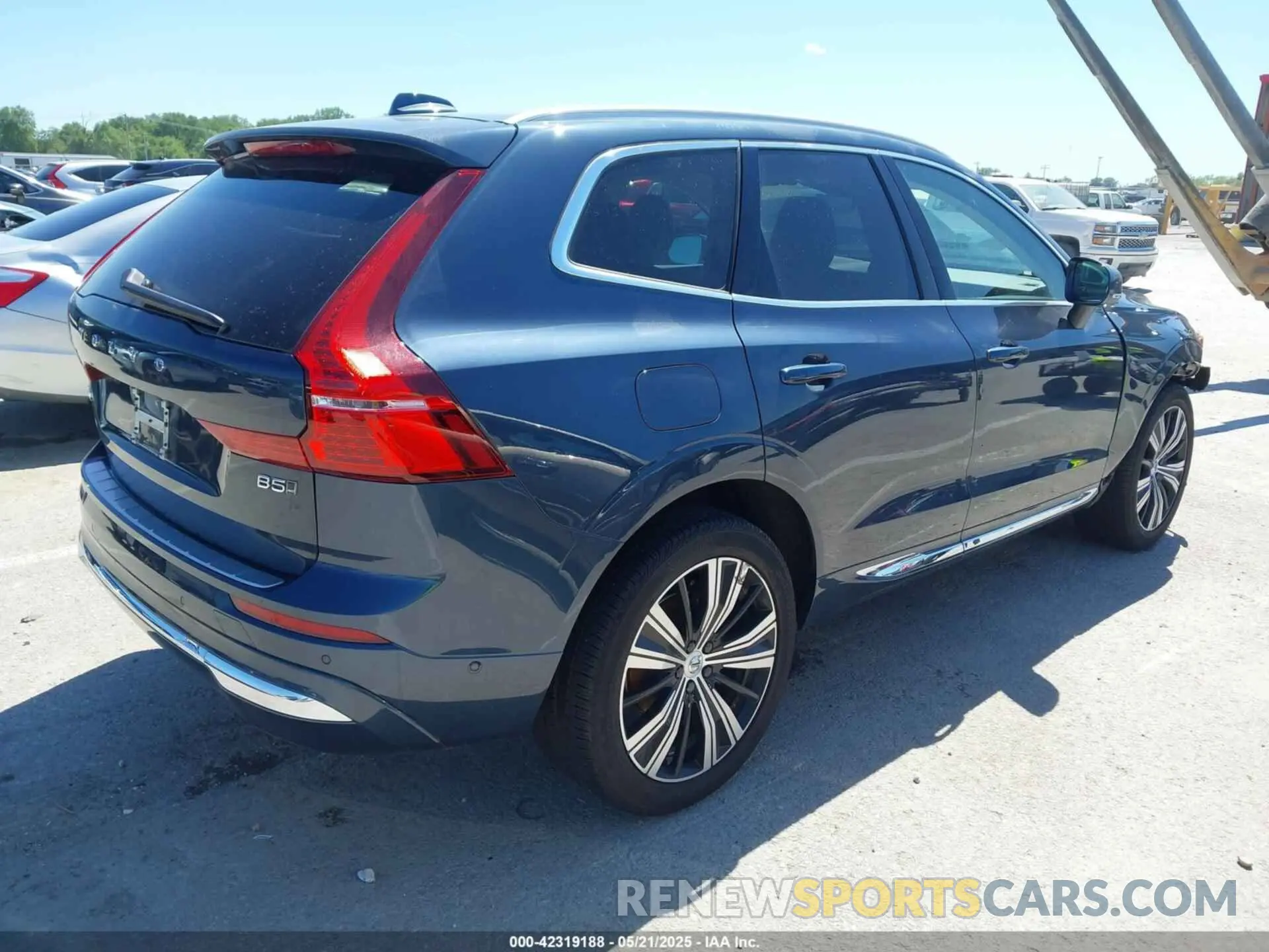 4 fotografías del automóvil dañado YV4L12RL9N1002850 VOLVO XC60 2022