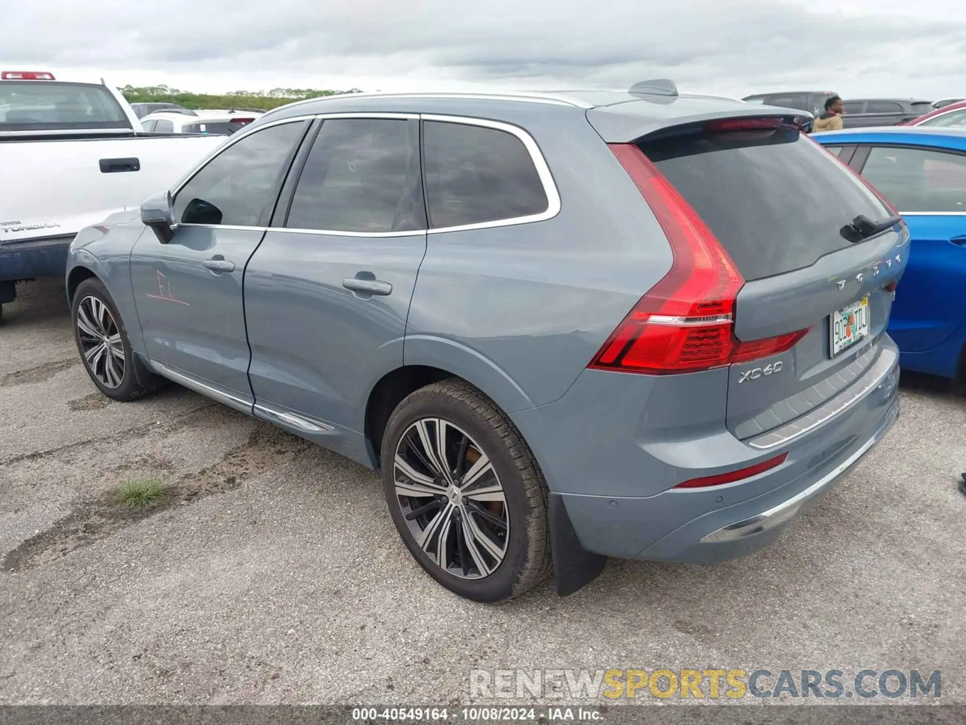 3 fotografías del automóvil dañado YV4L12DN0P1383743 VOLVO XC60 2023