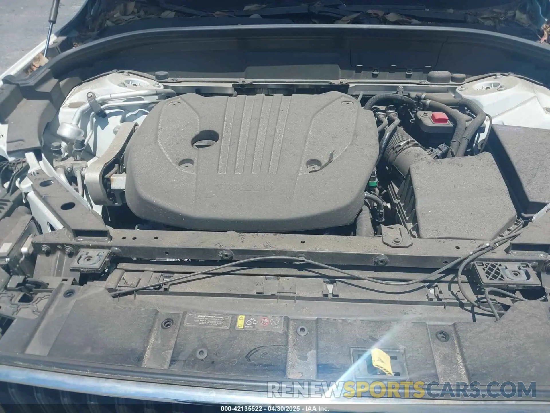 10 fotografías del automóvil dañado YV4L12DV4P1211246 VOLVO XC60 2023