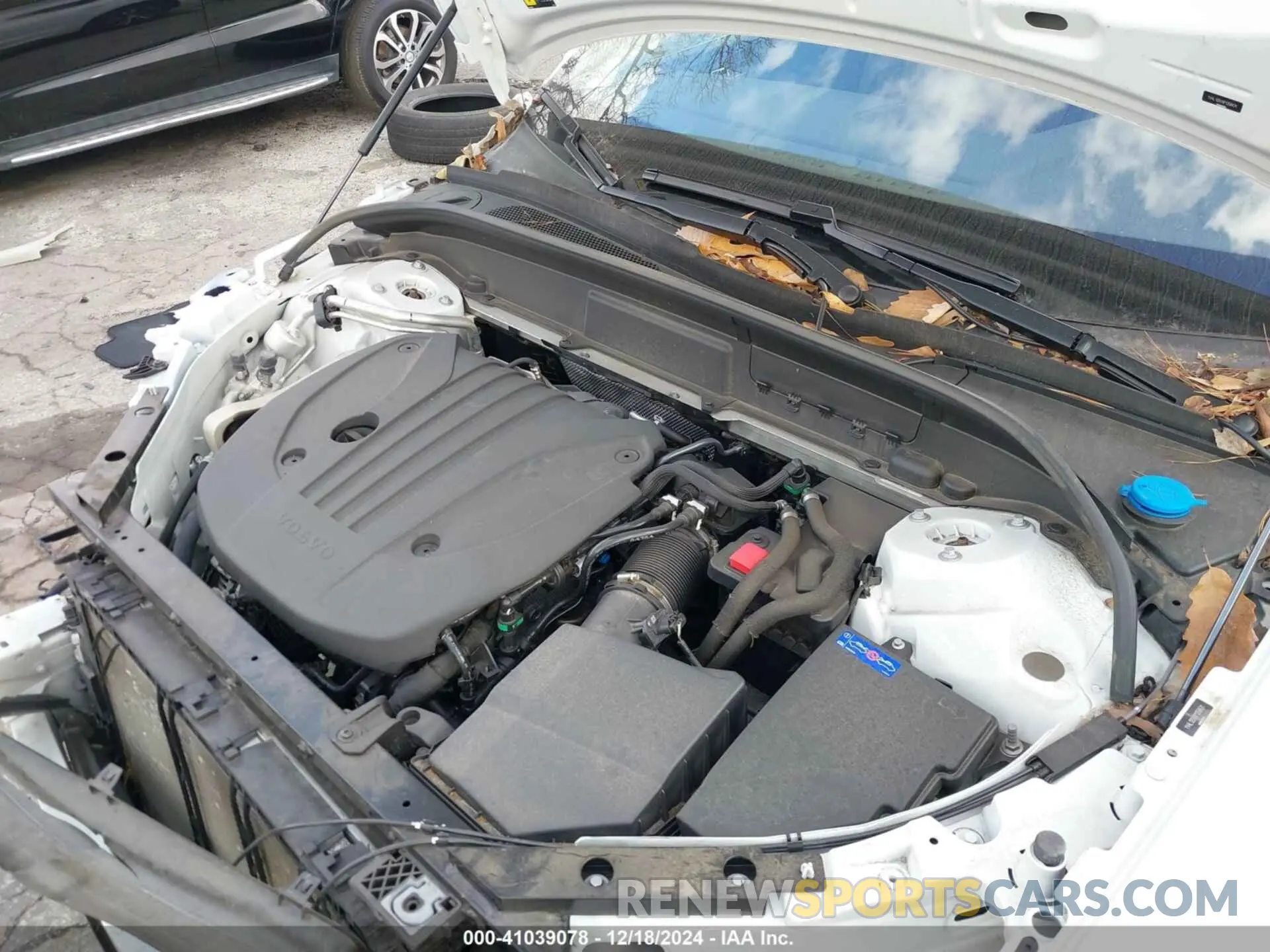 10 fotografías del automóvil dañado YV4L12DVXP1358431 VOLVO XC60 2023