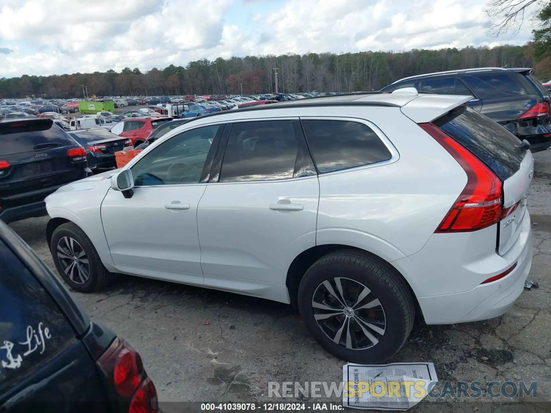 14 fotografías del automóvil dañado YV4L12DVXP1358431 VOLVO XC60 2023