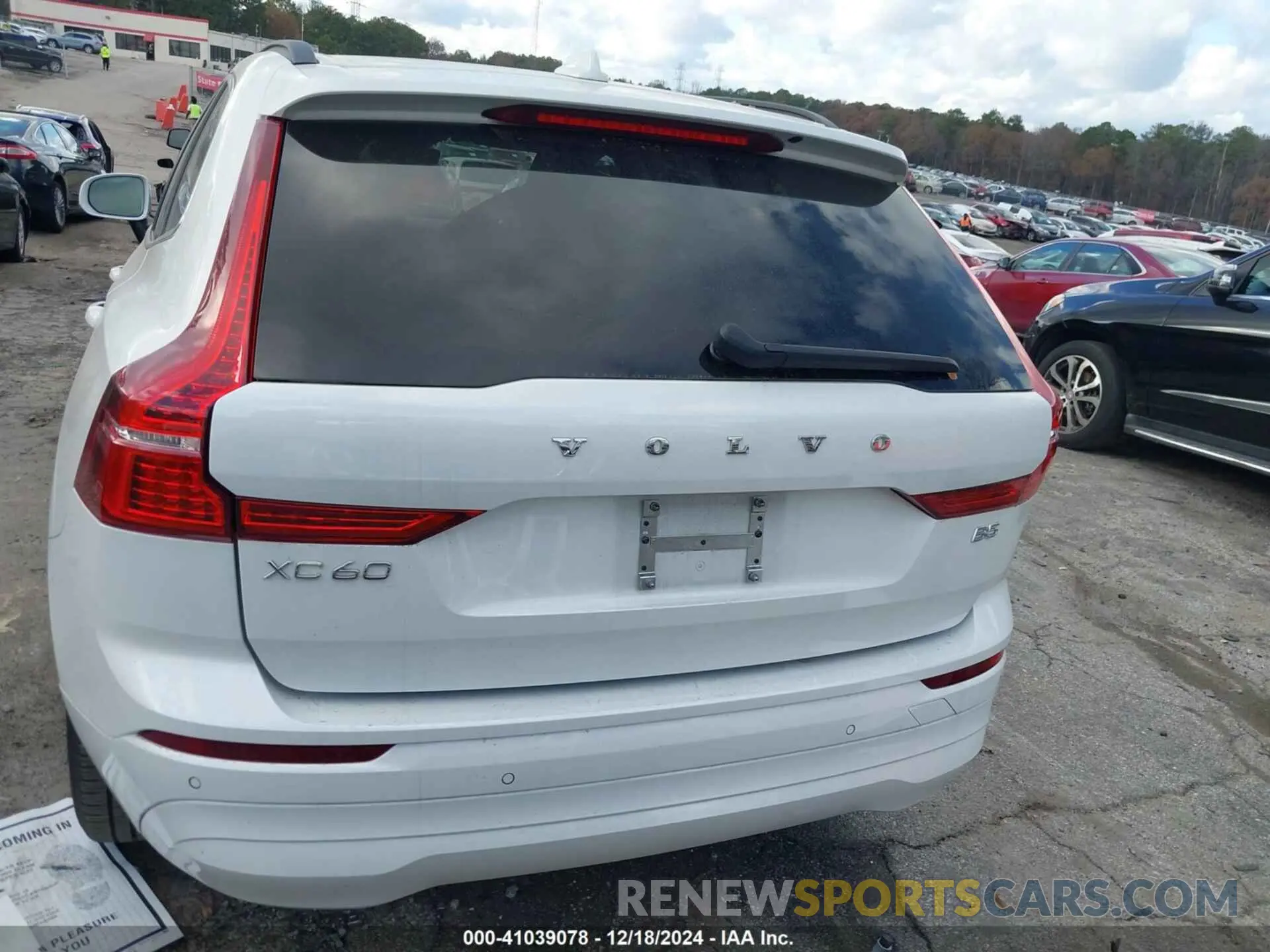 16 fotografías del automóvil dañado YV4L12DVXP1358431 VOLVO XC60 2023