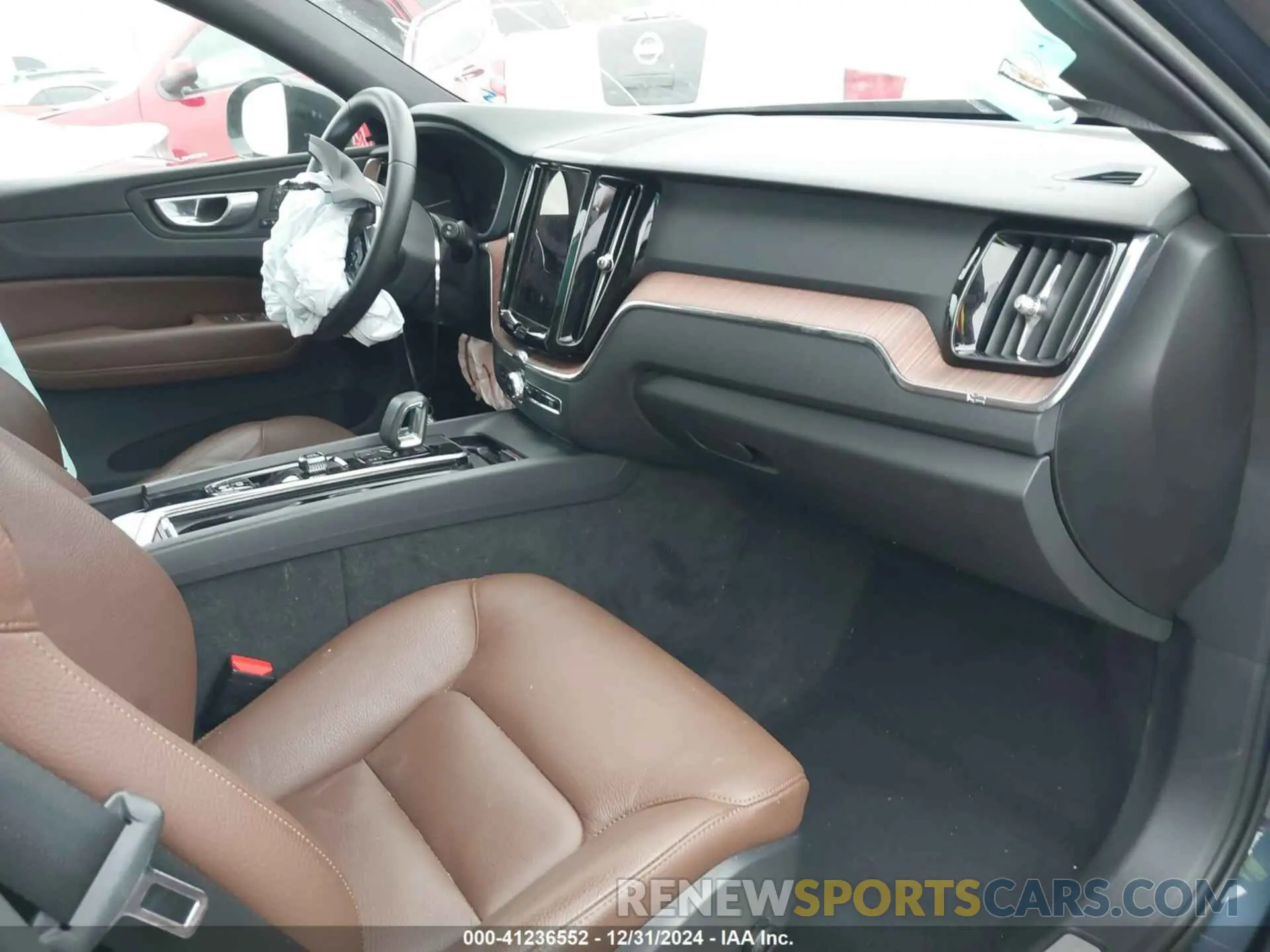 5 fotografías del automóvil dañado YV4L12DW2P1260907 VOLVO XC60 2023