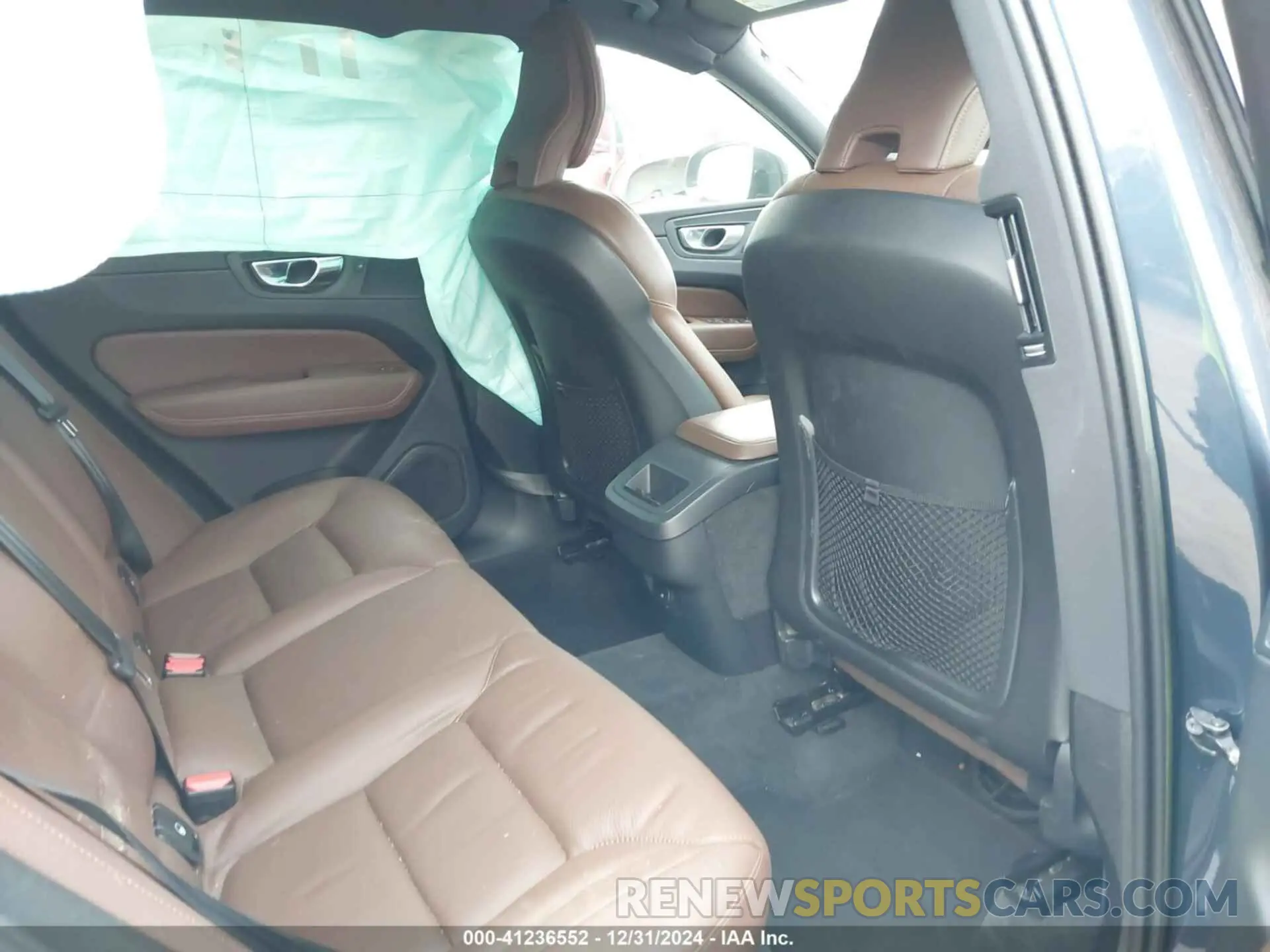 8 fotografías del automóvil dañado YV4L12DW2P1260907 VOLVO XC60 2023