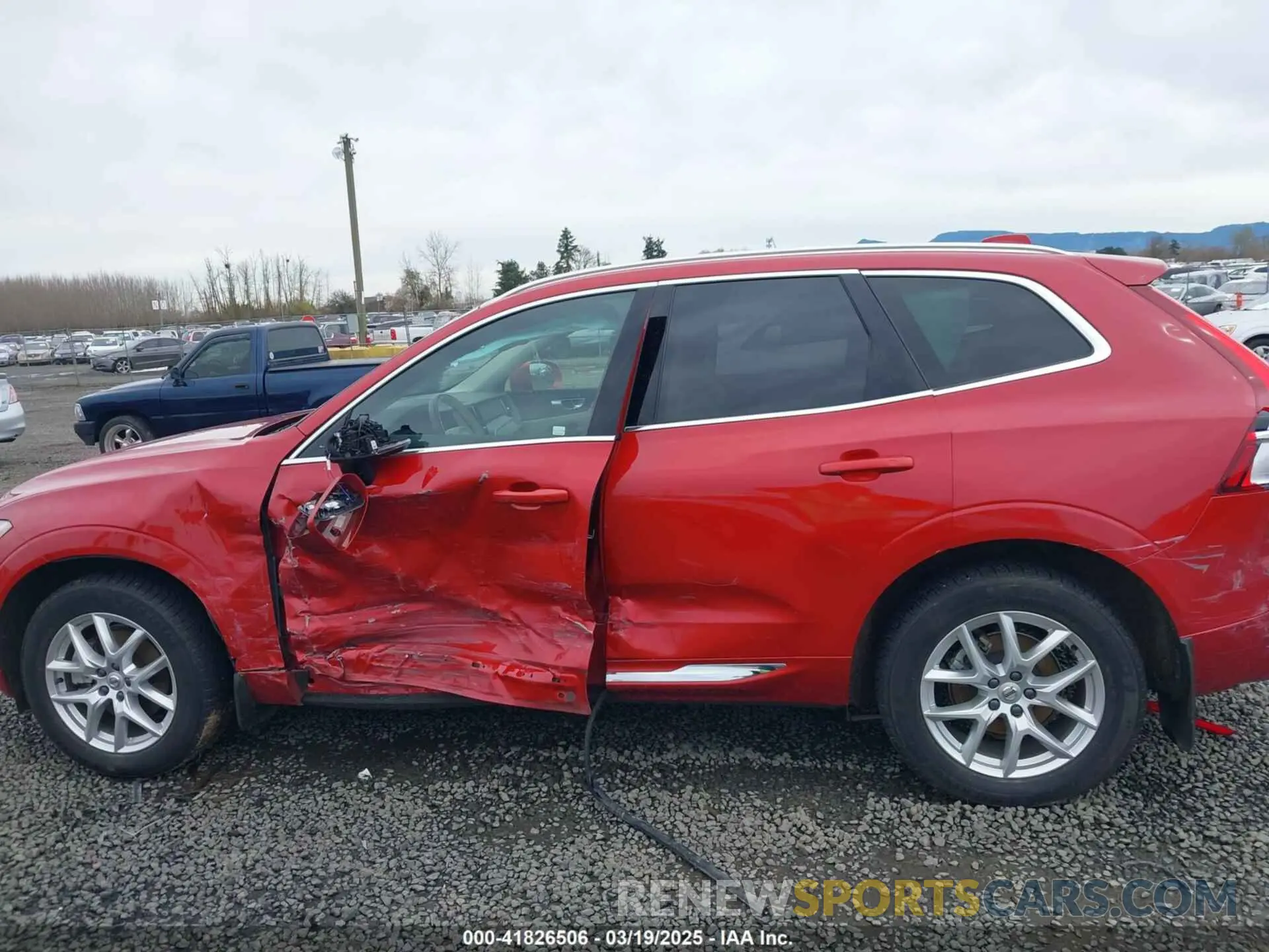 6 fotografías del automóvil dañado YV4L12RA7P1383373 VOLVO XC60 2023