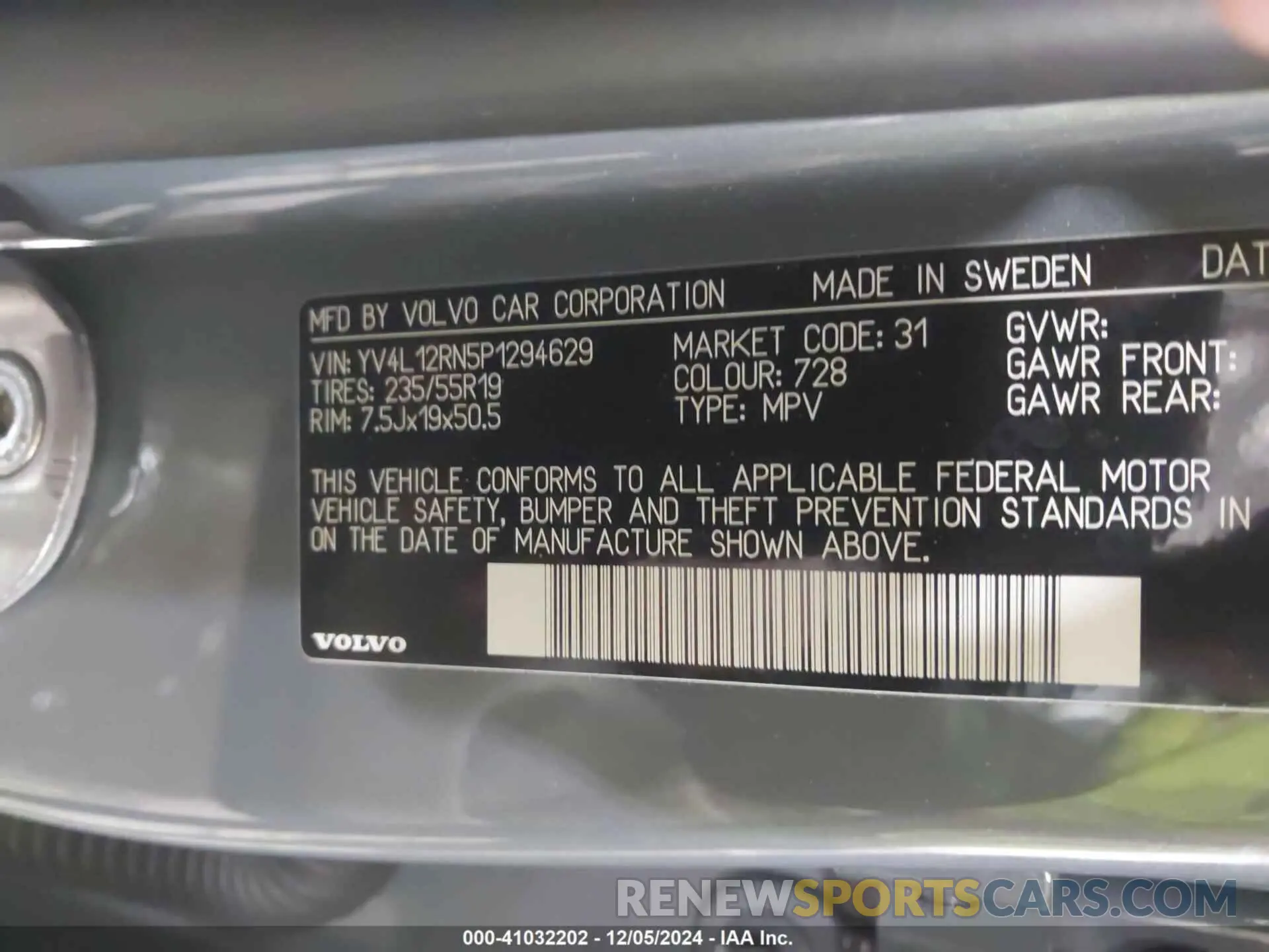 9 fotografías del automóvil dañado YV4L12RN5P1294629 VOLVO XC60 2023