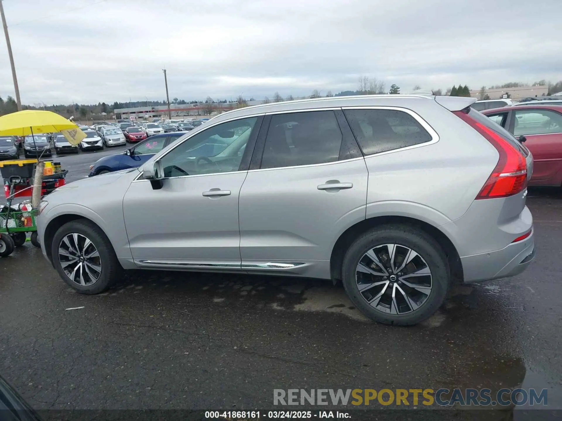 14 fotografías del automóvil dañado YV4L12RN9P1375763 VOLVO XC60 2023