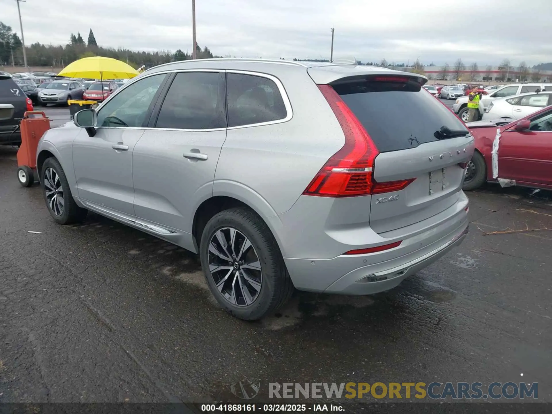 3 fotografías del automóvil dañado YV4L12RN9P1375763 VOLVO XC60 2023