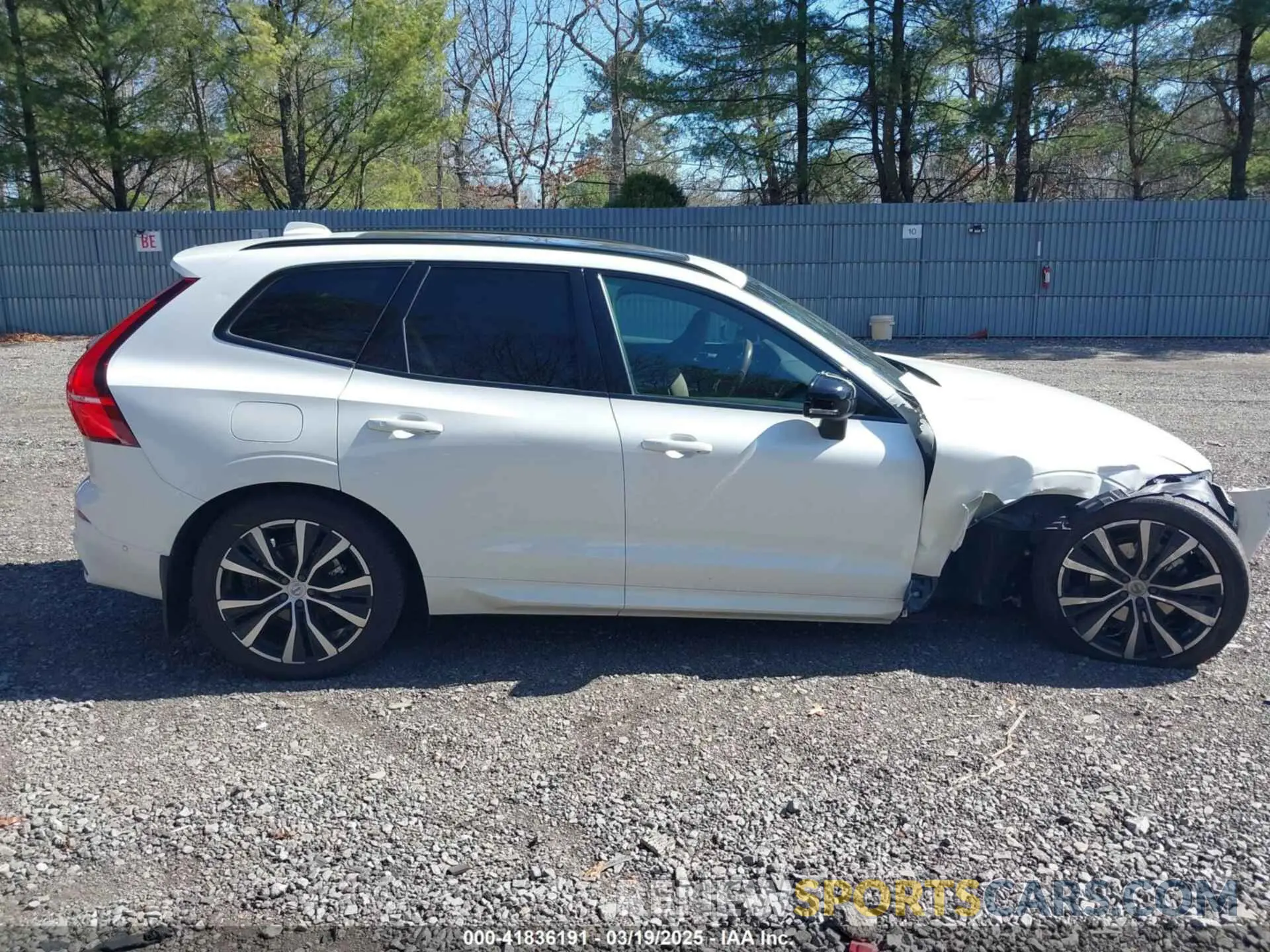 13 fotografías del automóvil dañado YV4L12RW3P1332481 VOLVO XC60 2023