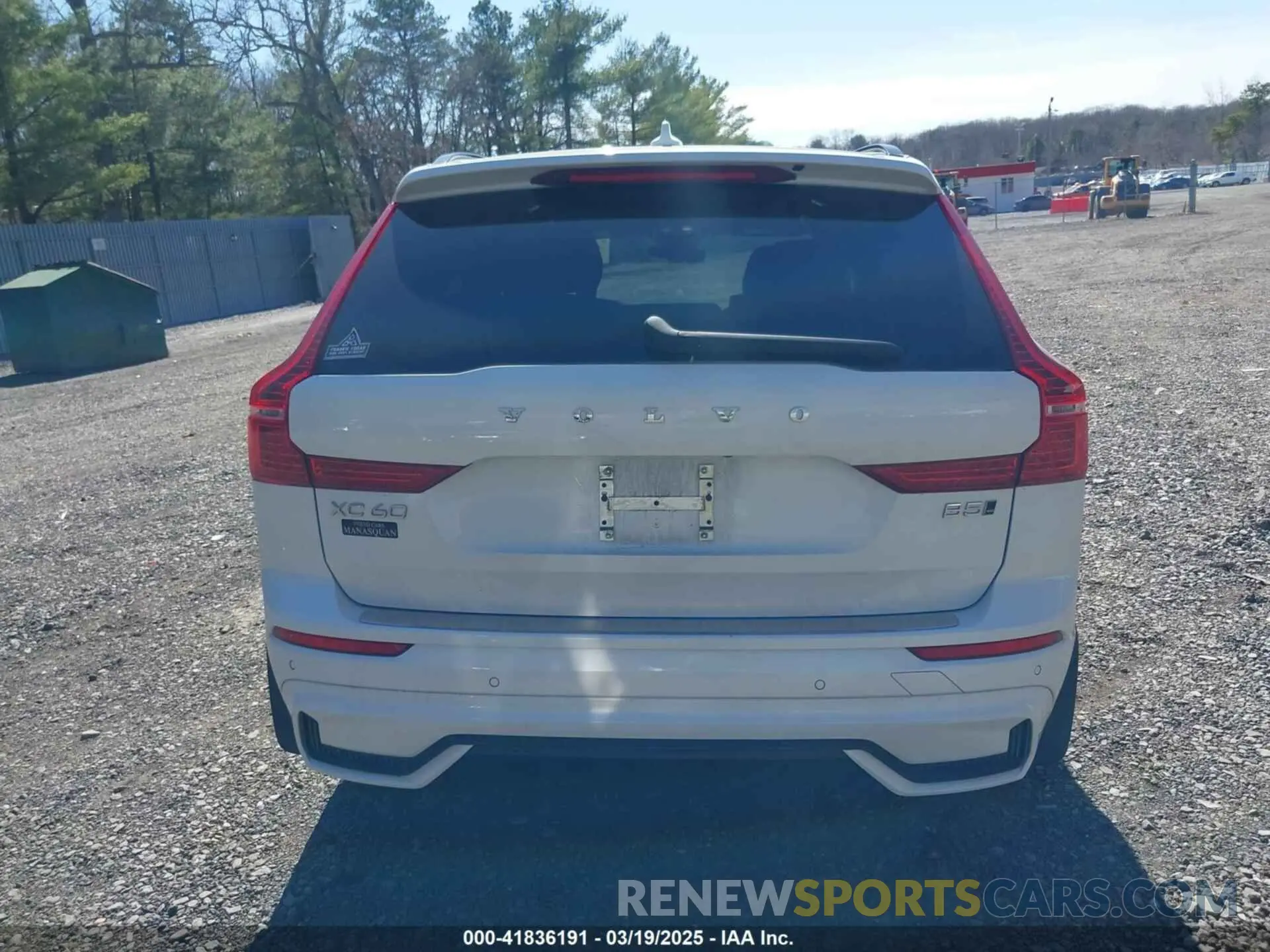 16 fotografías del automóvil dañado YV4L12RW3P1332481 VOLVO XC60 2023