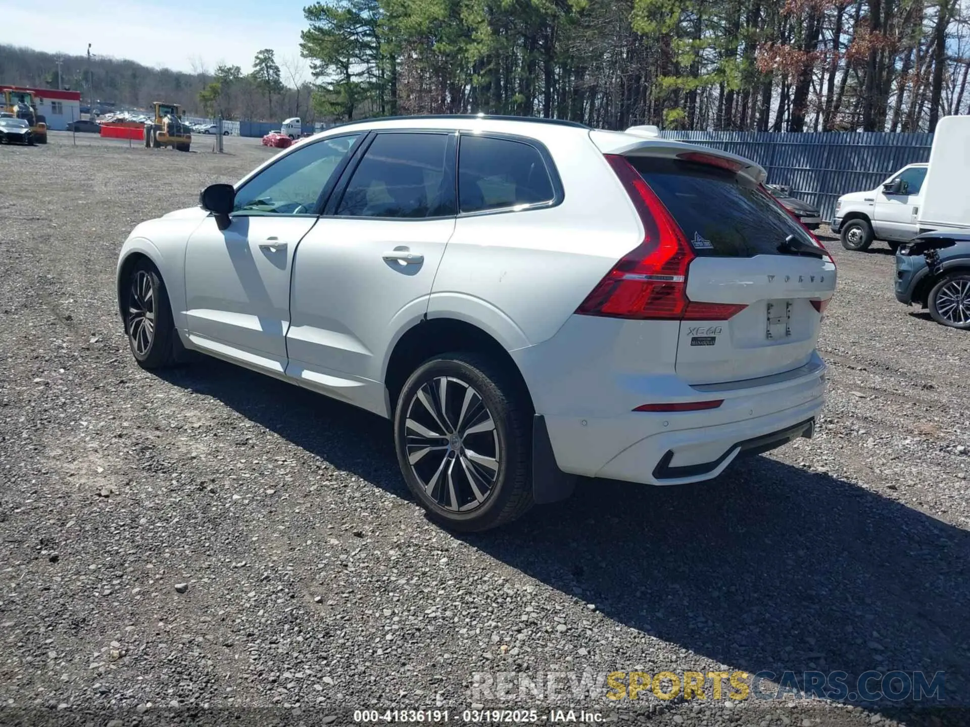 3 fotografías del automóvil dañado YV4L12RW3P1332481 VOLVO XC60 2023