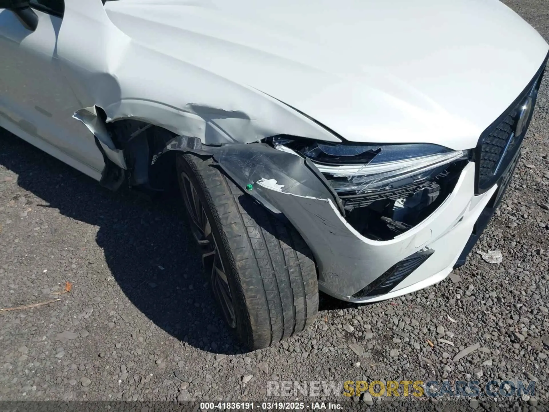 6 fotografías del automóvil dañado YV4L12RW3P1332481 VOLVO XC60 2023