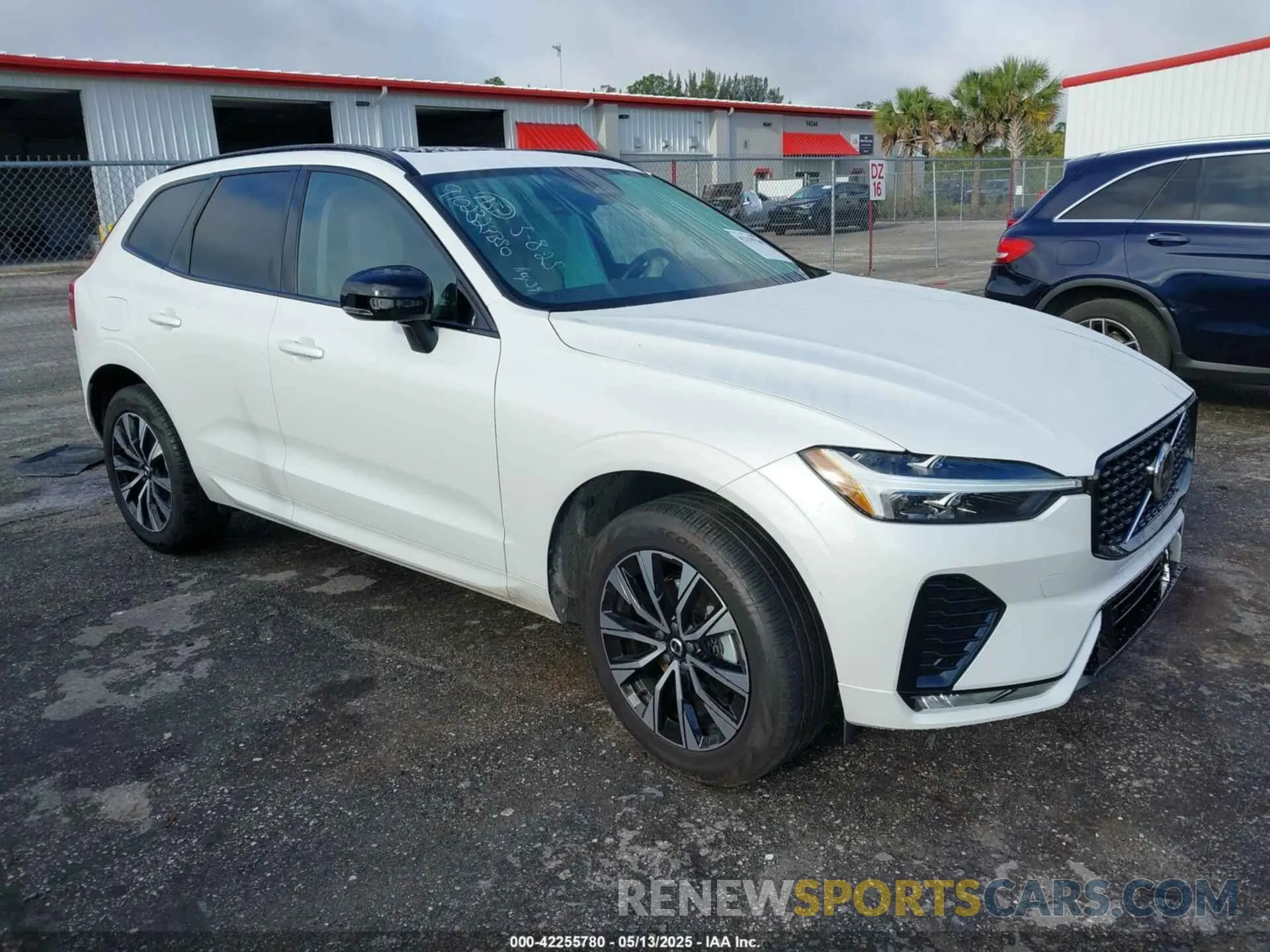 1 fotografías del automóvil dañado YV4L12RK2R1910232 VOLVO XC60 2024