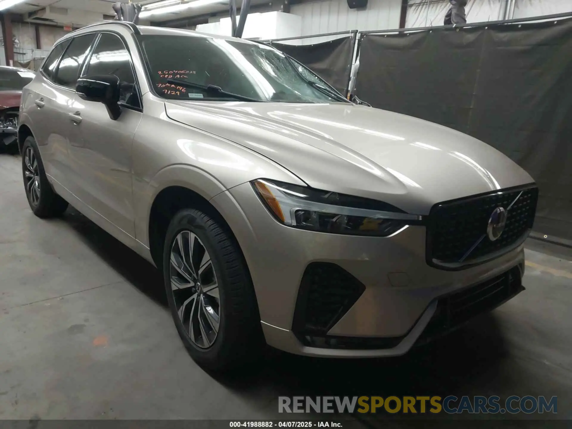 1 fotografías del automóvil dañado YV4L12RK5R1837129 VOLVO XC60 2024
