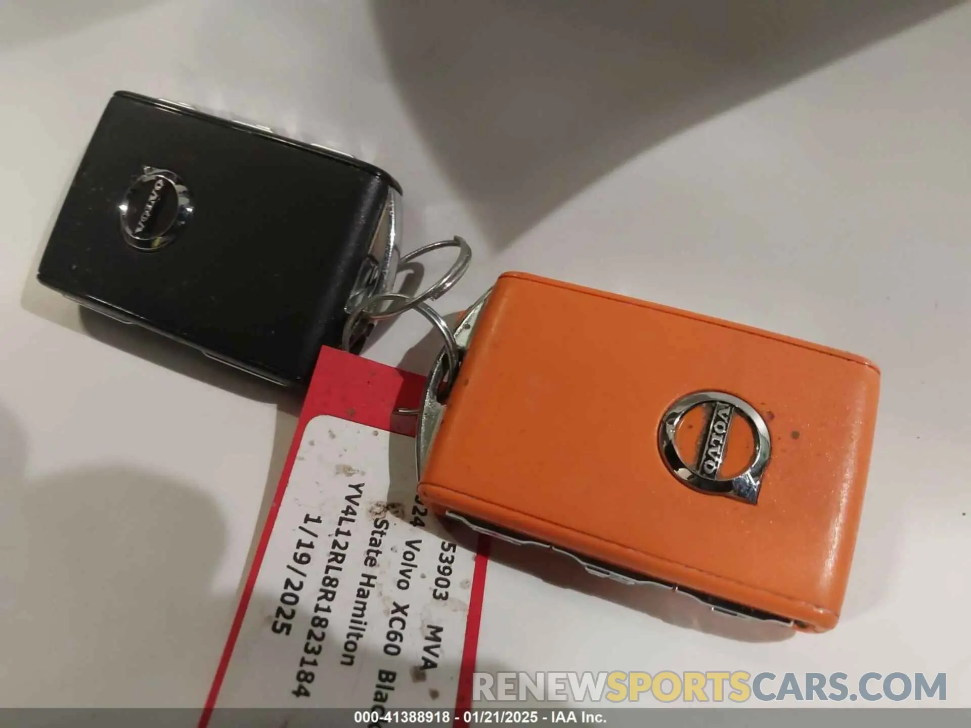 11 fotografías del automóvil dañado YV4L12RL8R1823184 VOLVO XC60 2024