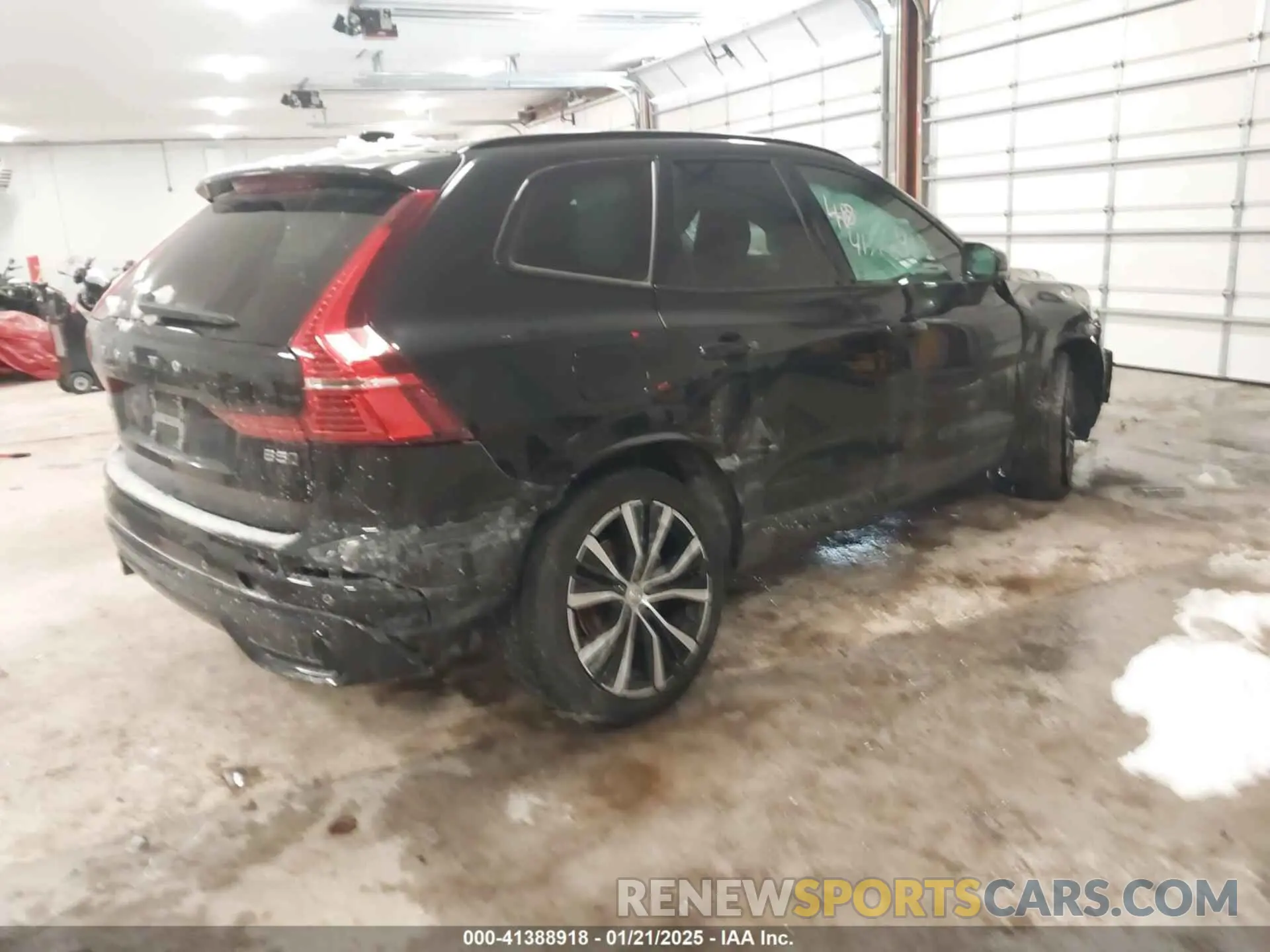 4 fotografías del automóvil dañado YV4L12RL8R1823184 VOLVO XC60 2024