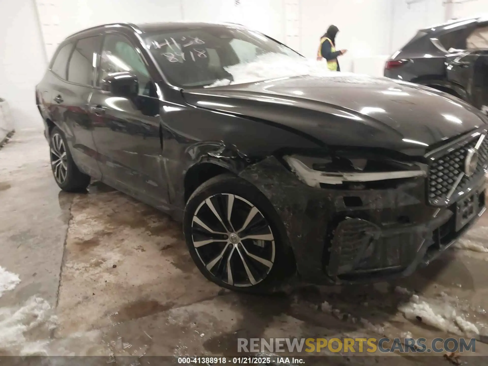 6 fotografías del automóvil dañado YV4L12RL8R1823184 VOLVO XC60 2024