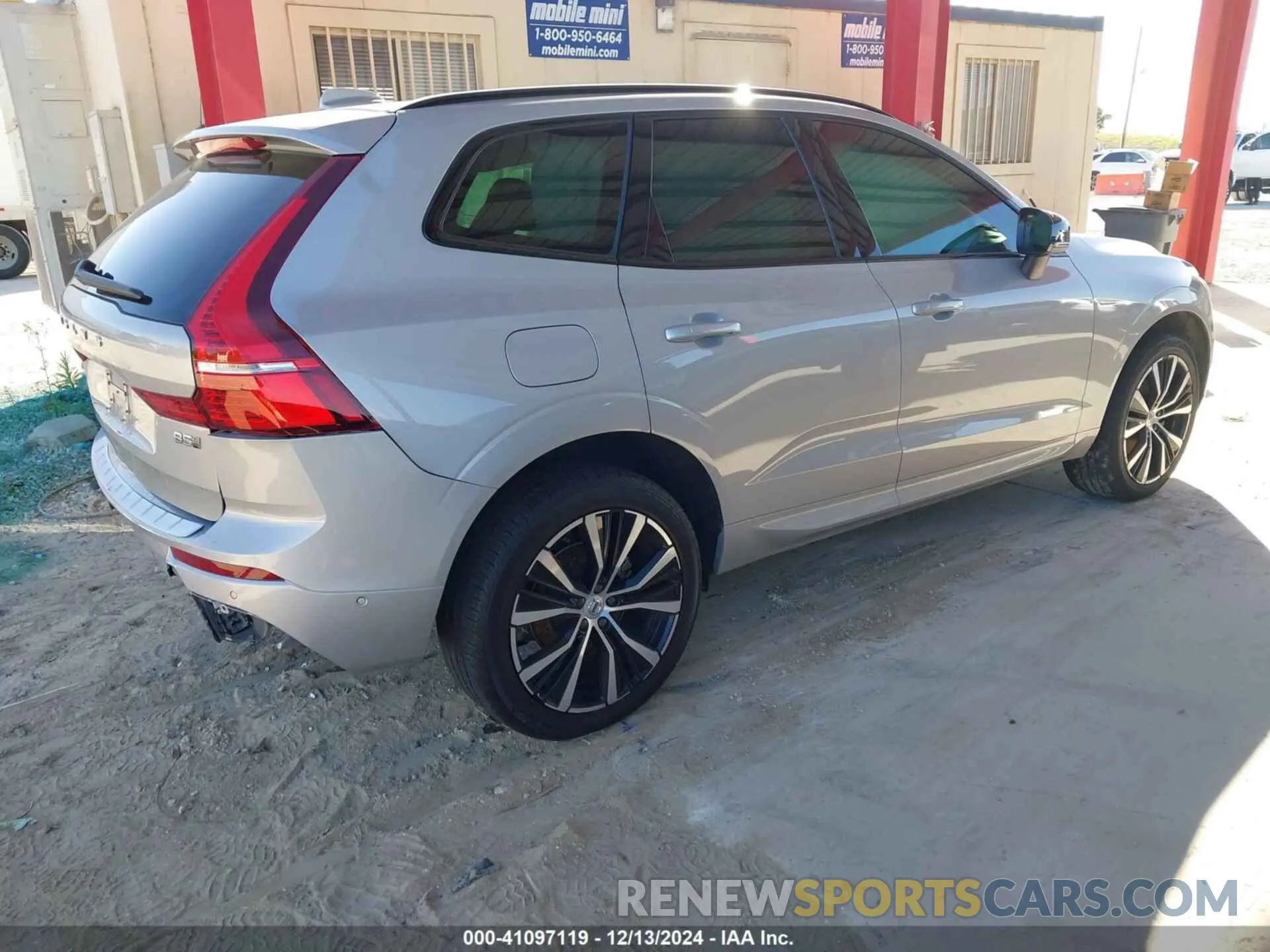 4 fotografías del automóvil dañado YV4L12RL8R1840809 VOLVO XC60 2024