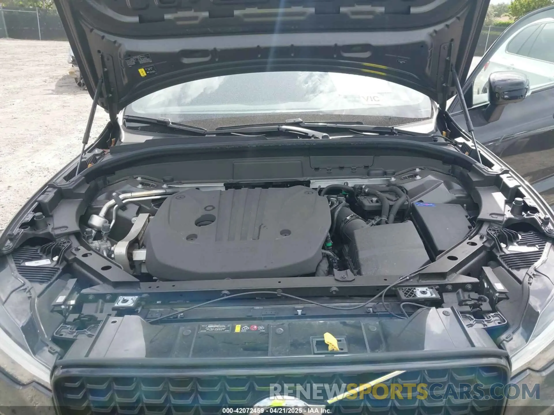 10 fotografías del automóvil dañado YV4L12RL9R1791846 VOLVO XC60 2024