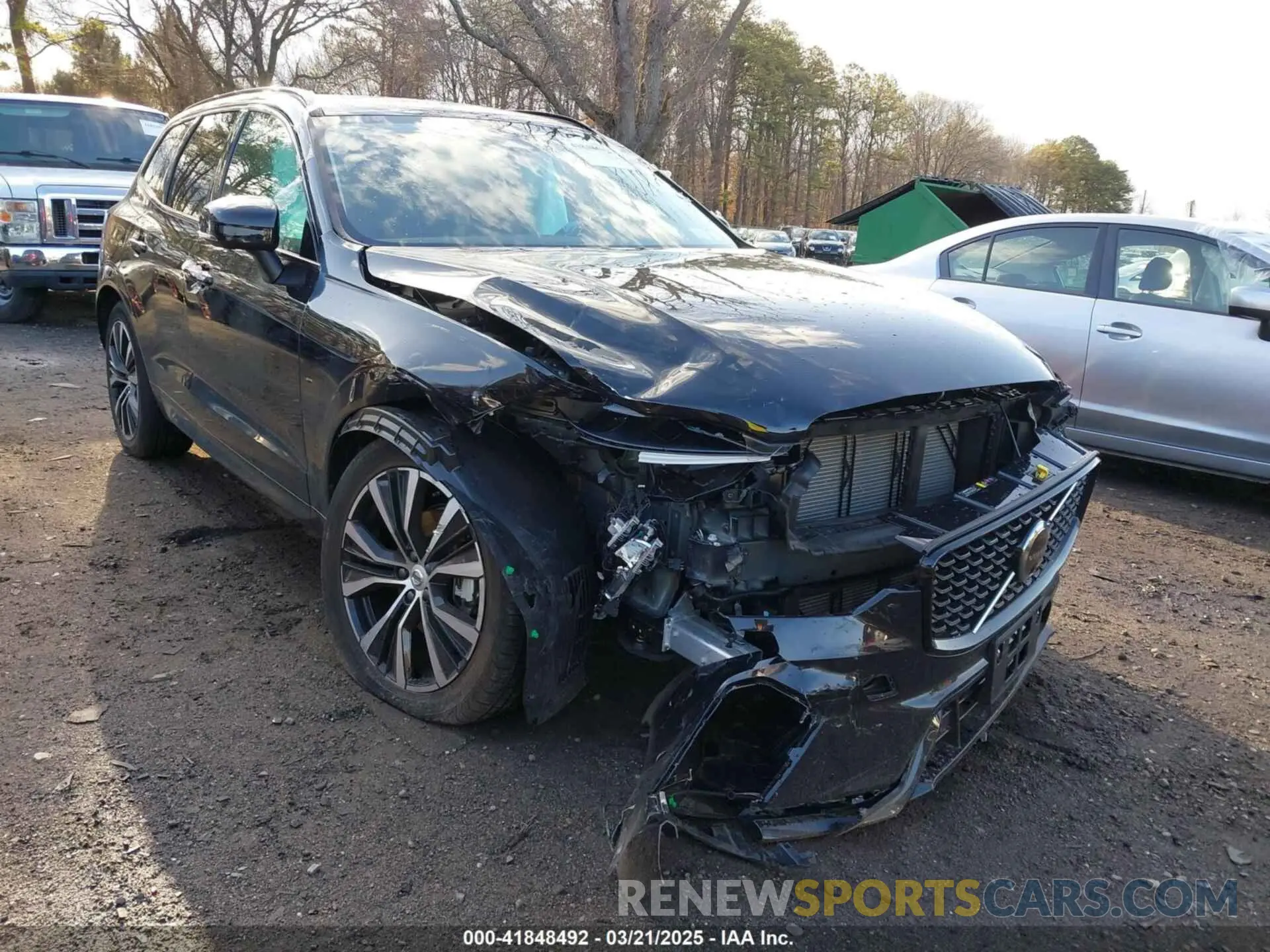 1 fotografías del automóvil dañado YV4M12RC0S1017821 VOLVO XC60 2025