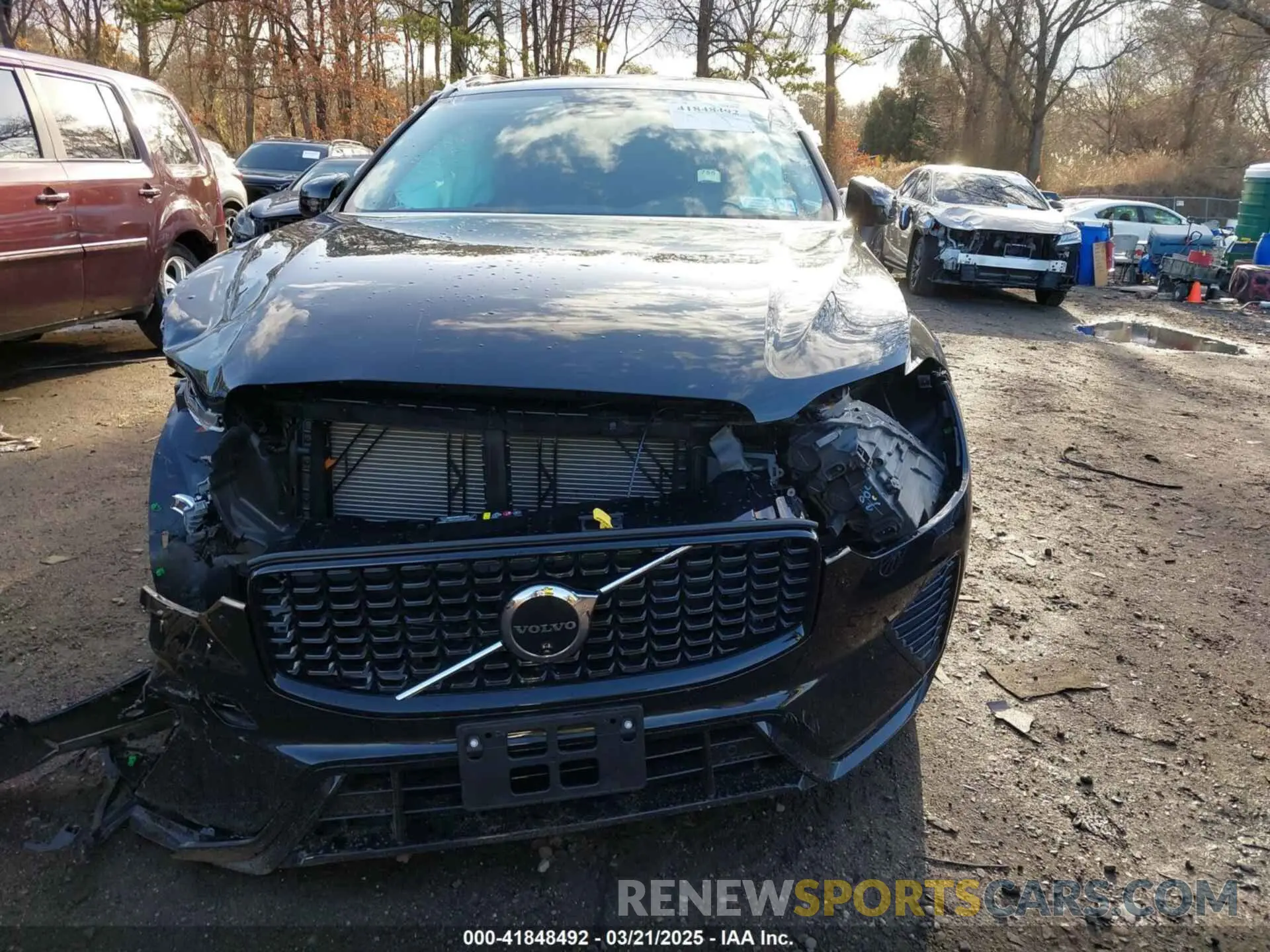12 fotografías del automóvil dañado YV4M12RC0S1017821 VOLVO XC60 2025