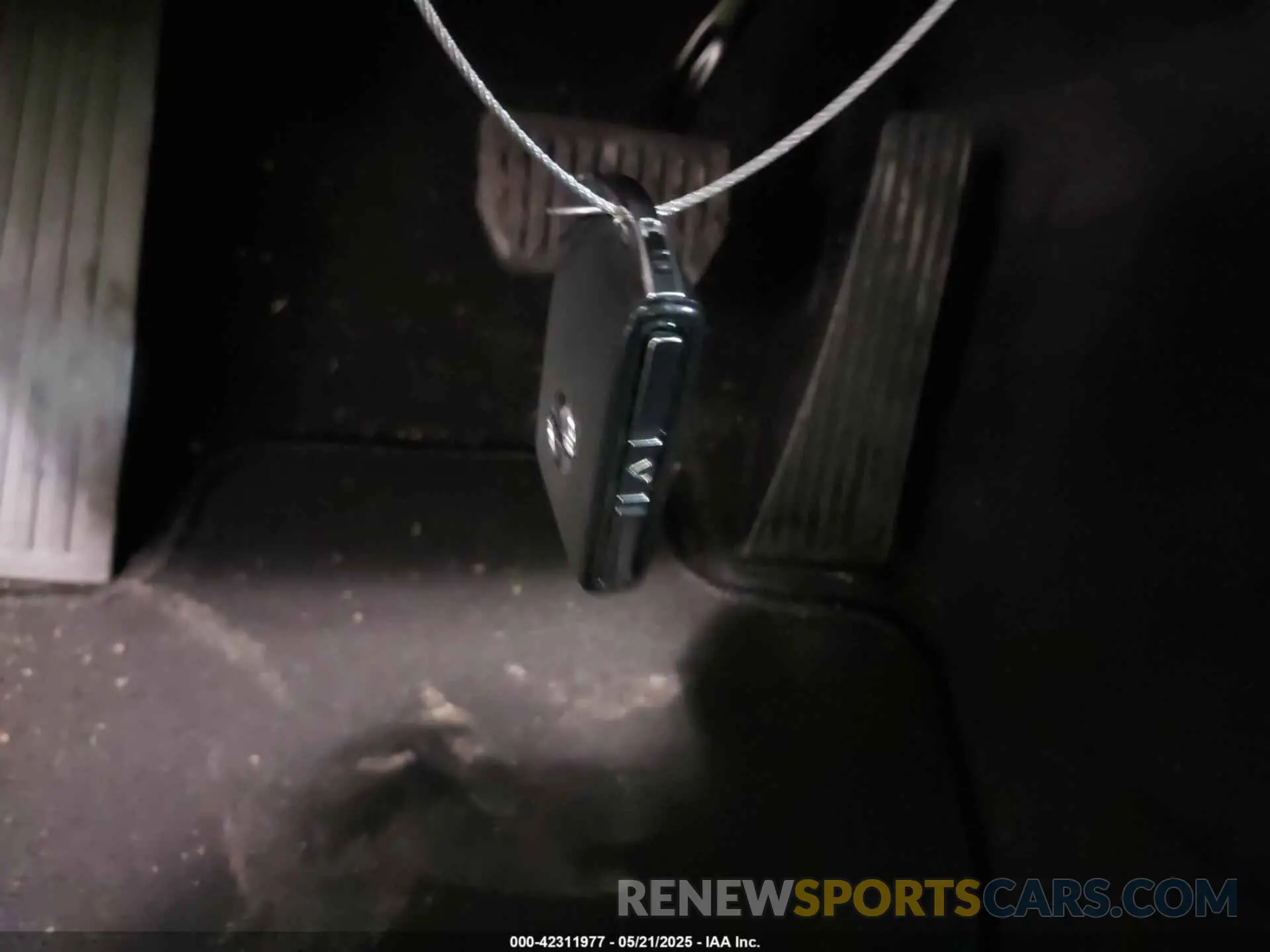 11 fotografías del automóvil dañado YV4M12RJ5S1012032 VOLVO XC60 2025