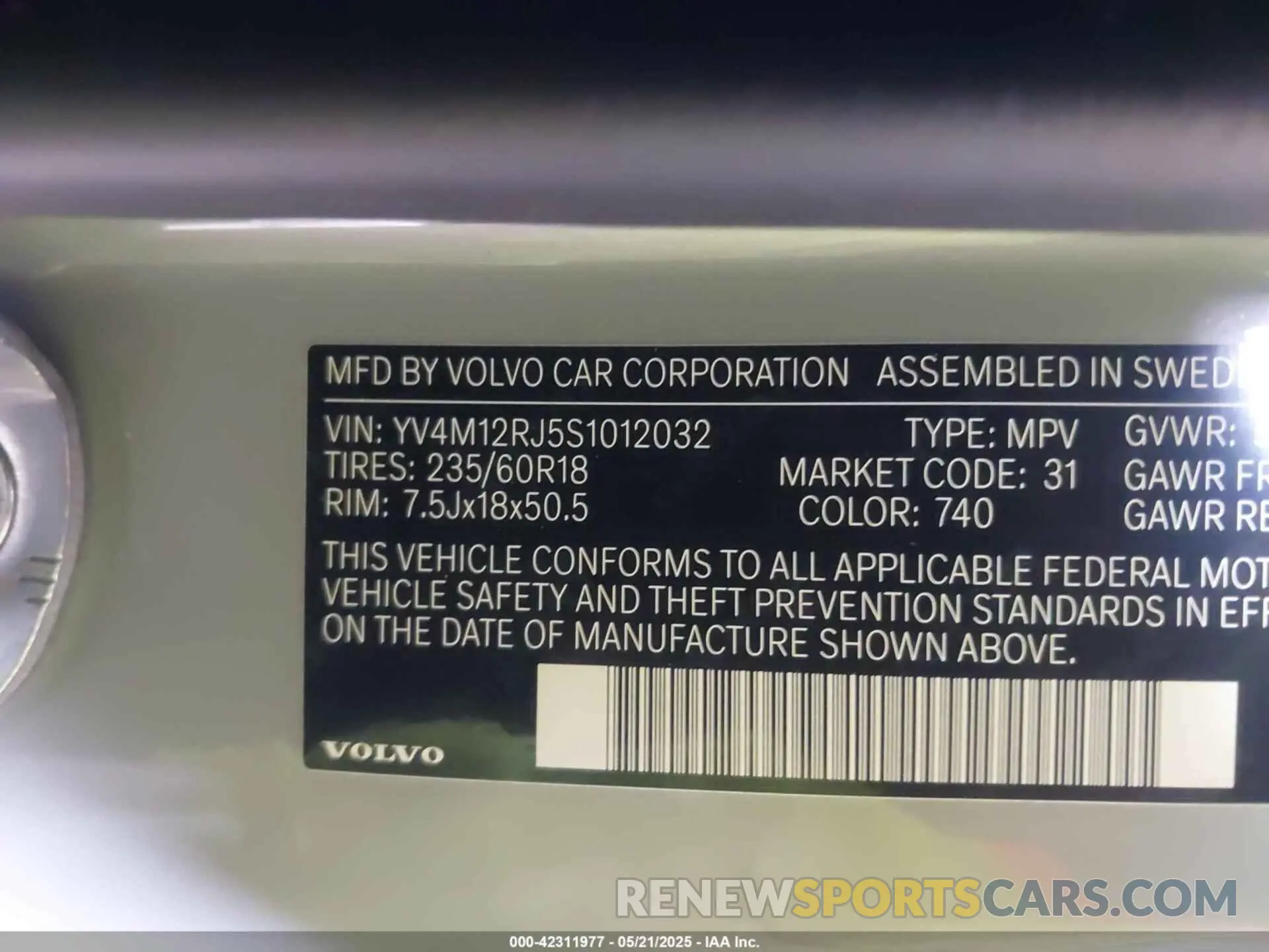 9 fotografías del automóvil dañado YV4M12RJ5S1012032 VOLVO XC60 2025