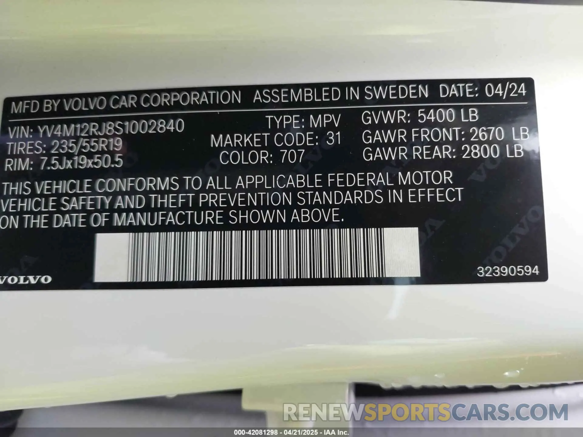 9 fotografías del automóvil dañado YV4M12RJ8S1002840 VOLVO XC60 2025