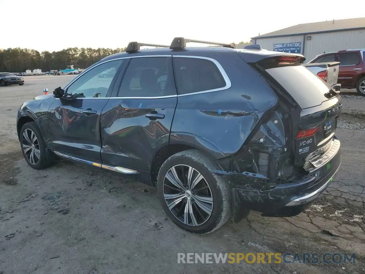 2 fotografías del automóvil dañado YV4L12DL0N1014604 VOLVO XC60 B5 IN 2022