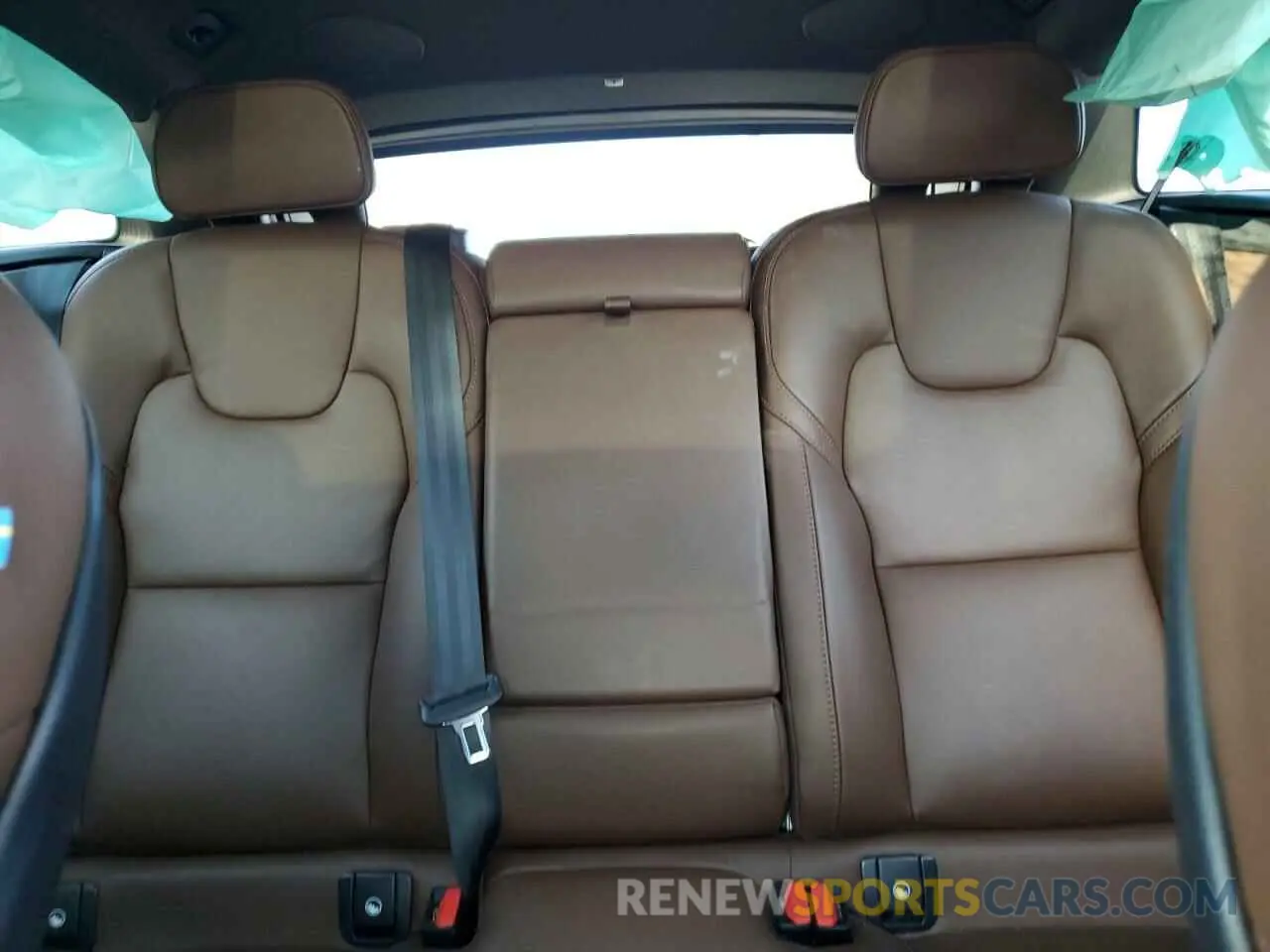 10 fotografías del automóvil dañado YV4L12DL2N1079695 VOLVO XC60 B5 IN 2022