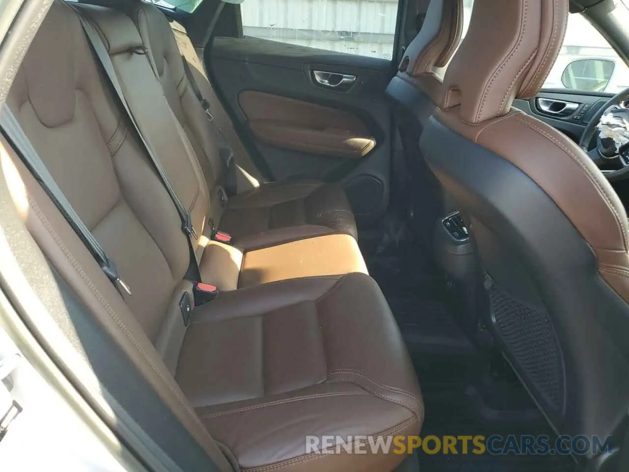 11 fotografías del automóvil dañado YV4L12DL2N1079695 VOLVO XC60 B5 IN 2022