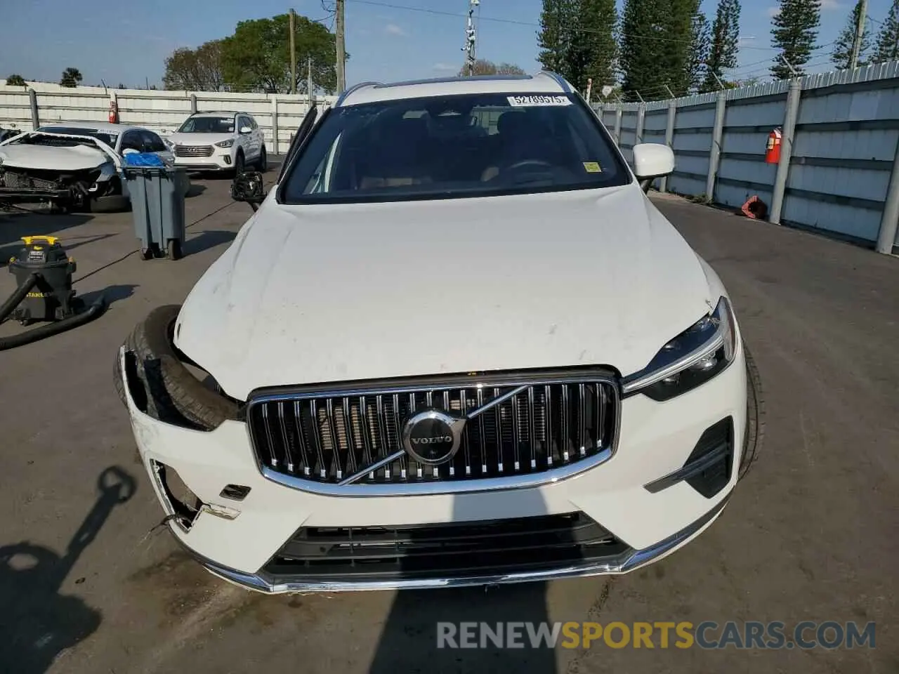 5 fotografías del automóvil dañado YV4L12DL2N1079695 VOLVO XC60 B5 IN 2022