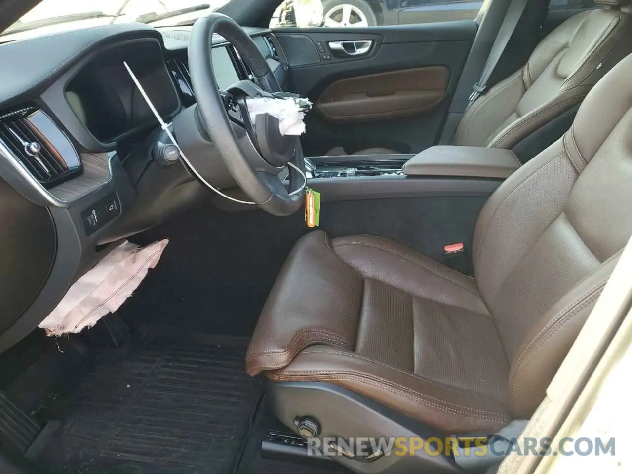 7 fotografías del automóvil dañado YV4L12DL2N1079695 VOLVO XC60 B5 IN 2022