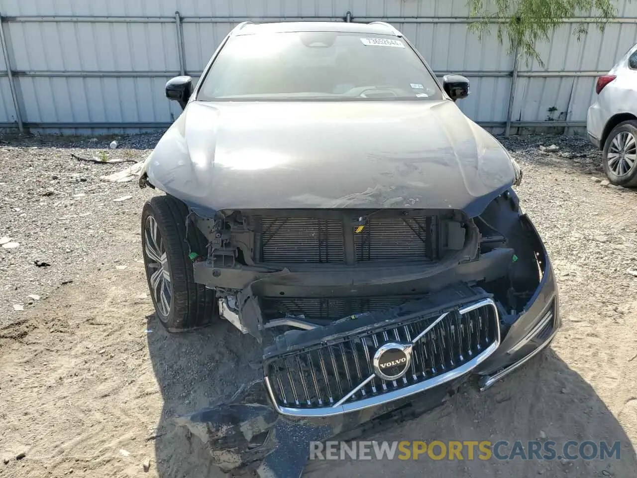 5 fotografías del automóvil dañado YV4L12DL2N1946545 VOLVO XC60 B5 IN 2022