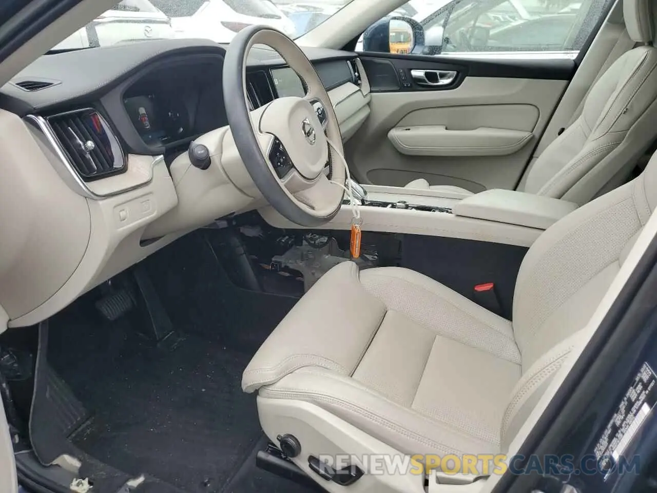 7 fotografías del automóvil dañado YV4L12DL3N1071881 VOLVO XC60 B5 IN 2022