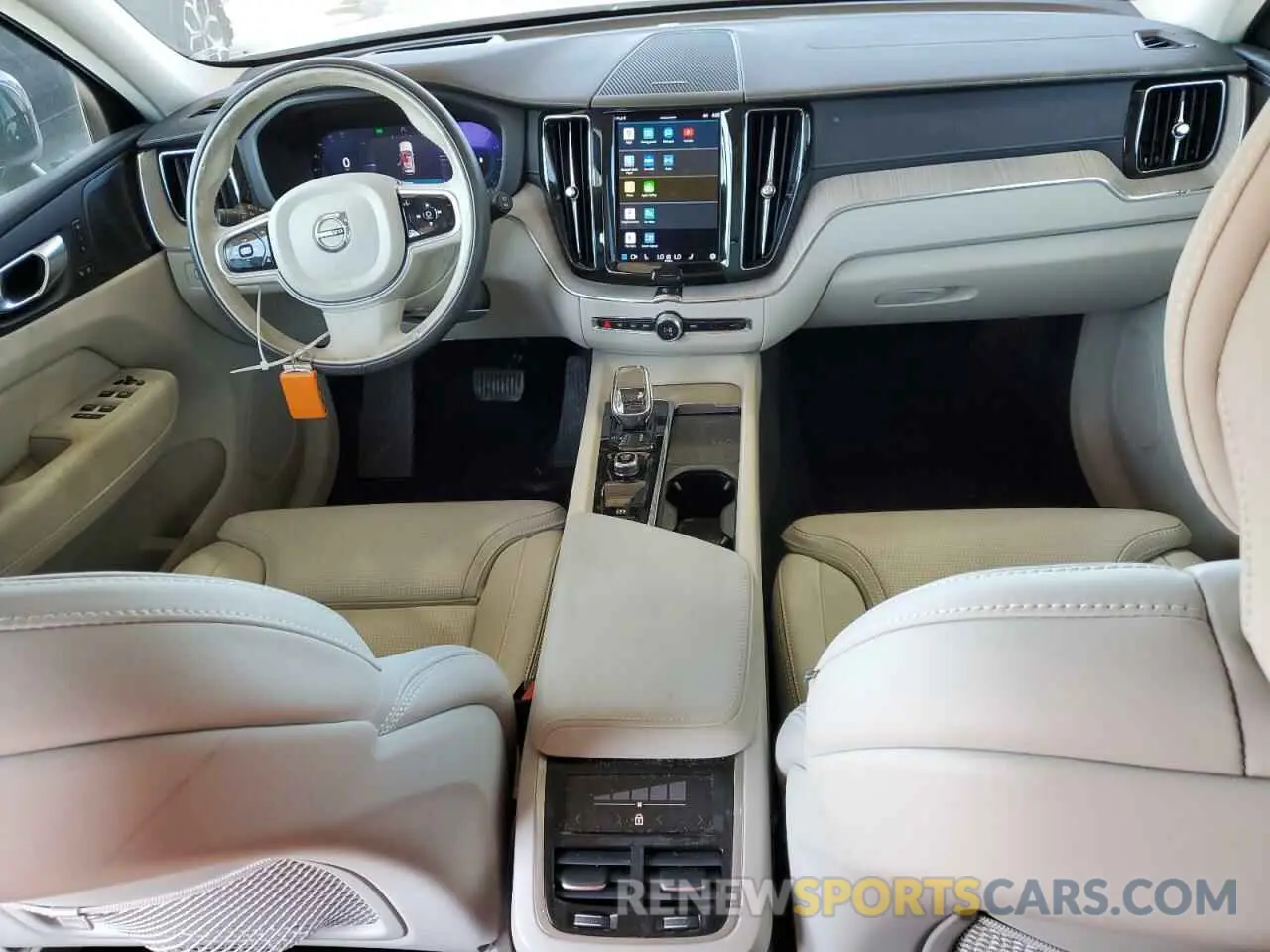 8 fotografías del automóvil dañado YV4L12DL3N1081536 VOLVO XC60 B5 IN 2022