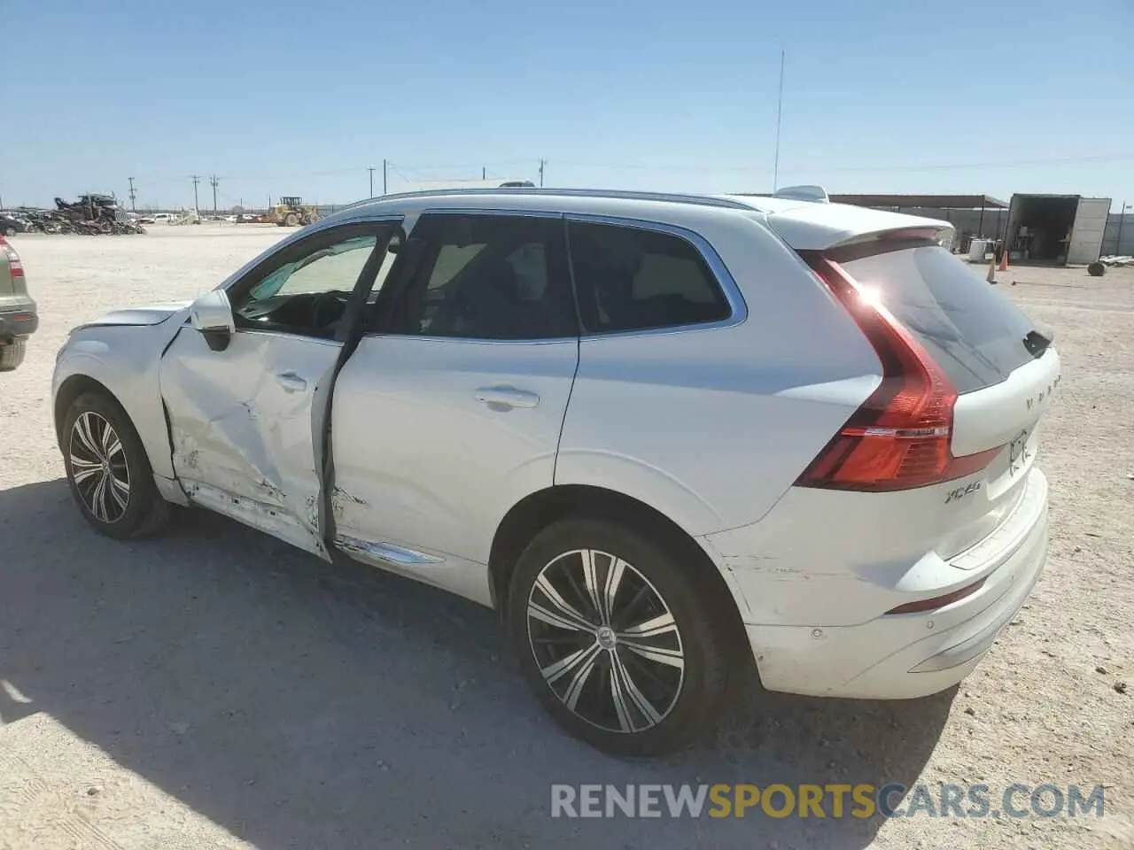 2 fotografías del automóvil dañado YV4L12DL4N1041076 VOLVO XC60 B5 IN 2022