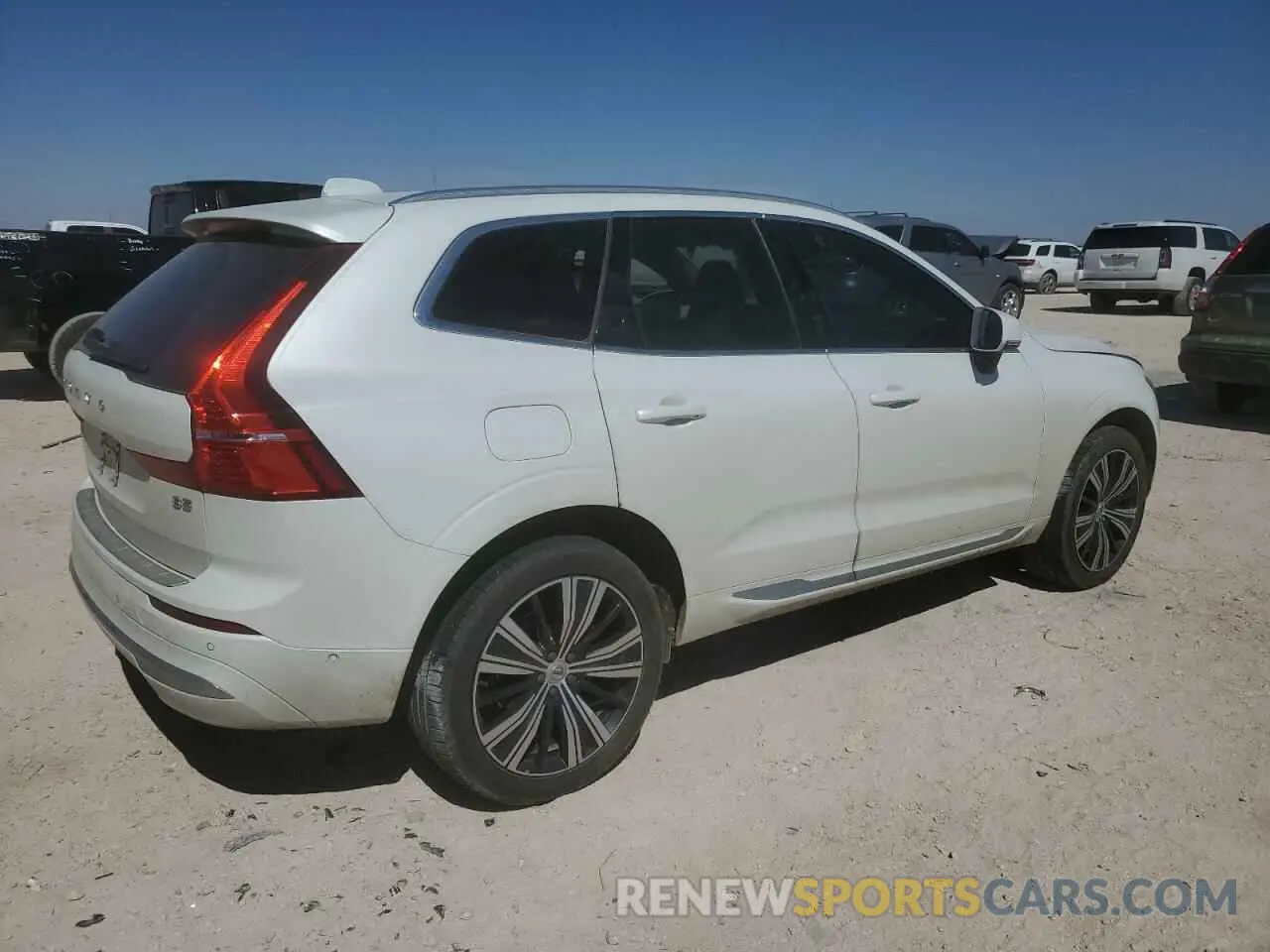 3 fotografías del automóvil dañado YV4L12DL4N1041076 VOLVO XC60 B5 IN 2022
