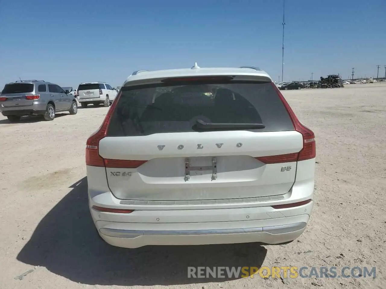 6 fotografías del automóvil dañado YV4L12DL4N1041076 VOLVO XC60 B5 IN 2022