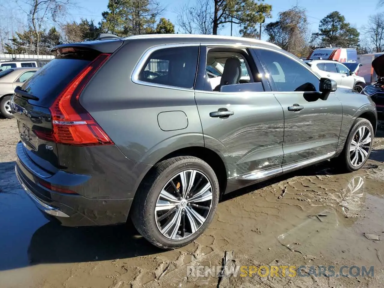 3 fotografías del automóvil dañado YV4L12DL4N1073946 VOLVO XC60 B5 IN 2022
