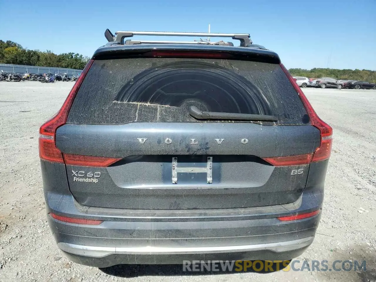 6 fotografías del automóvil dañado YV4L12DL9N1996360 VOLVO XC60 B5 IN 2022