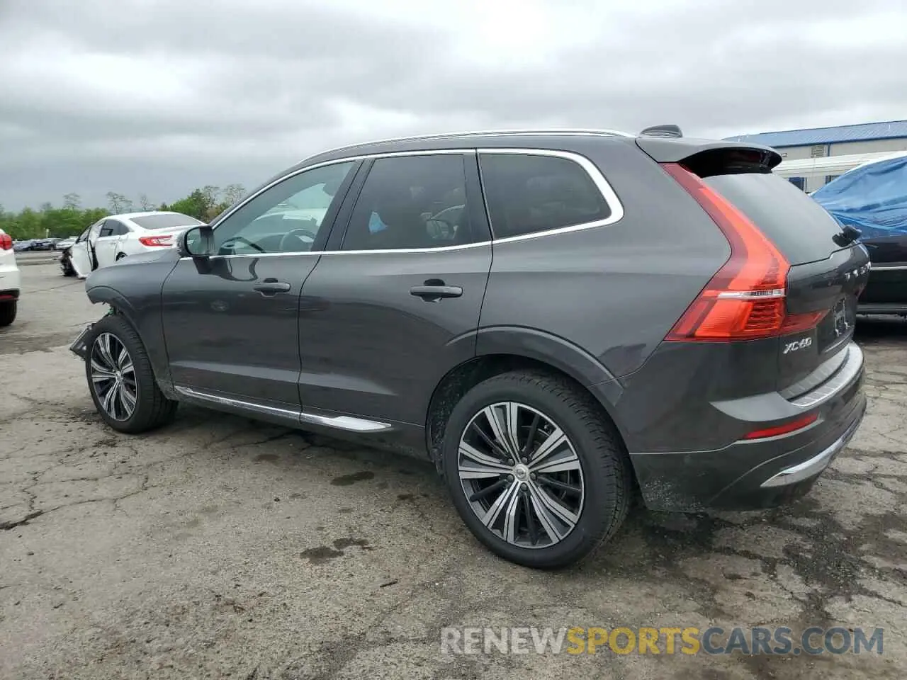 2 fotografías del automóvil dañado YV4L12RL1N1052285 VOLVO XC60 B5 IN 2022