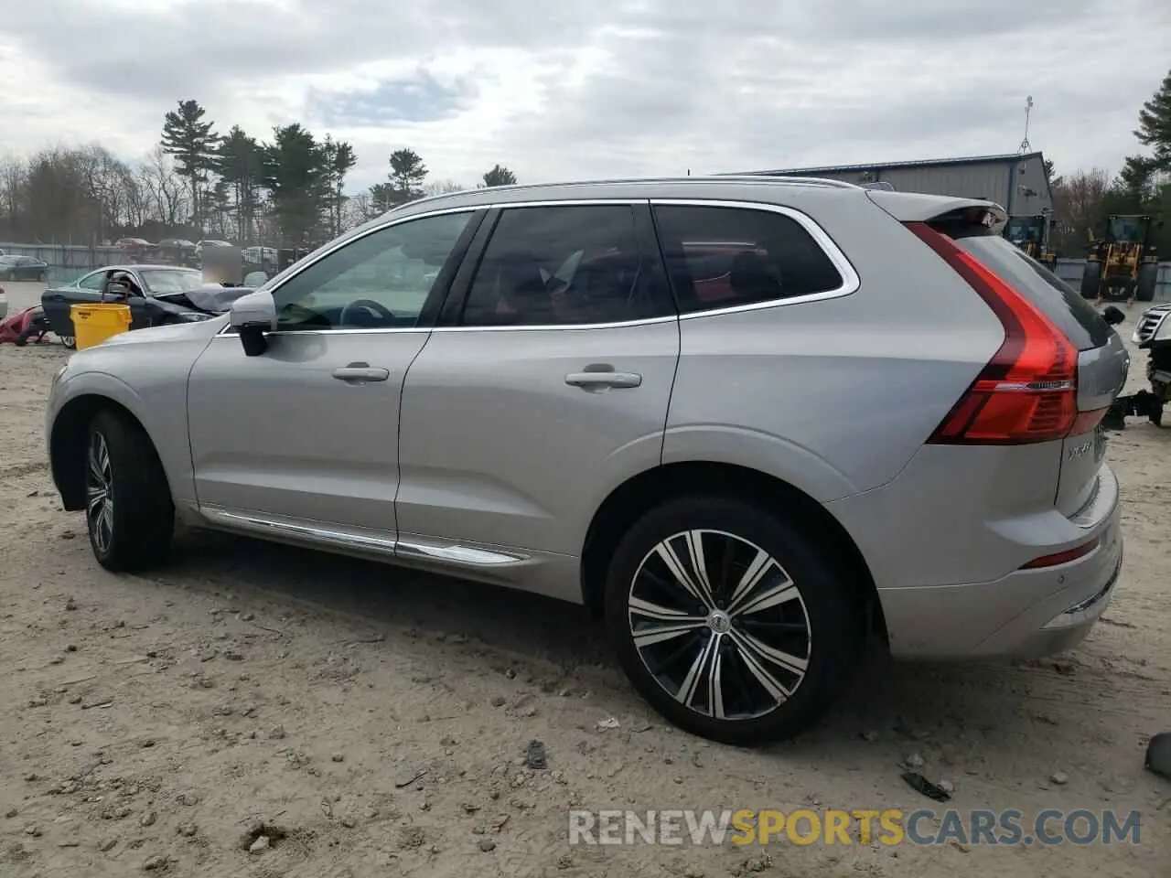 2 fotografías del automóvil dañado YV4L12RL1N1083763 VOLVO XC60 B5 IN 2022